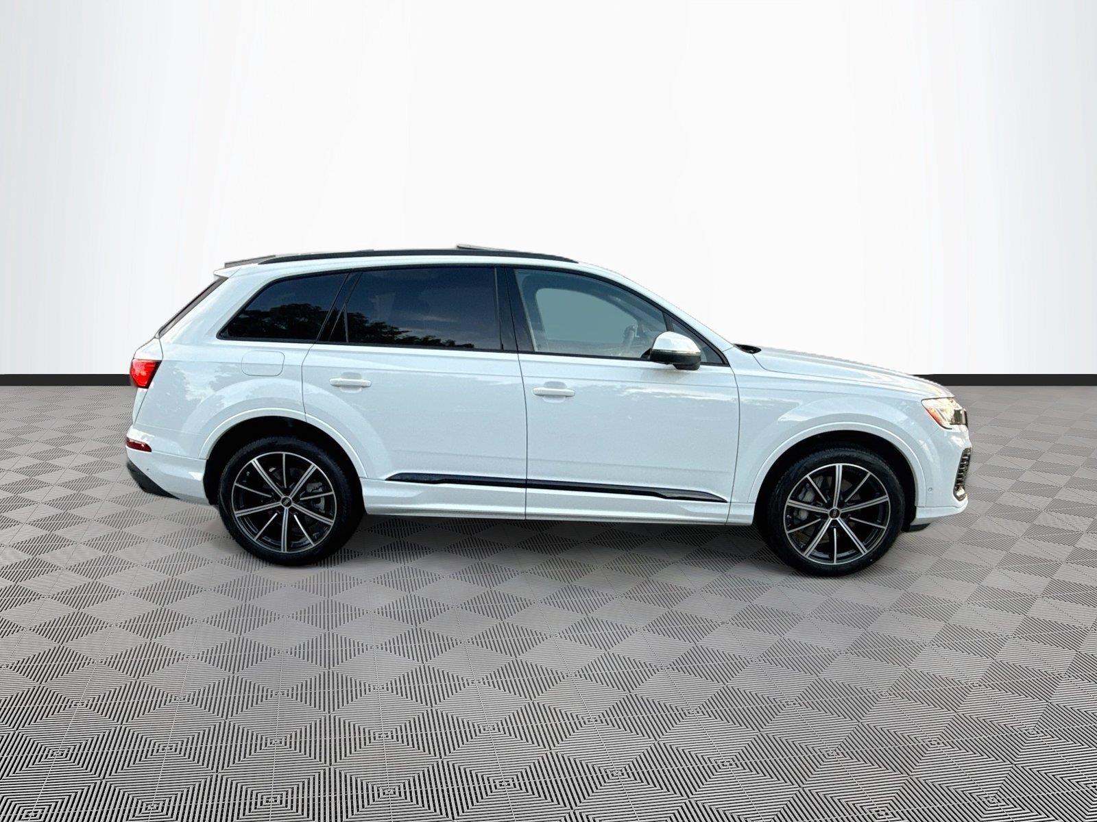 2026 Audi Q7 Premium Plus