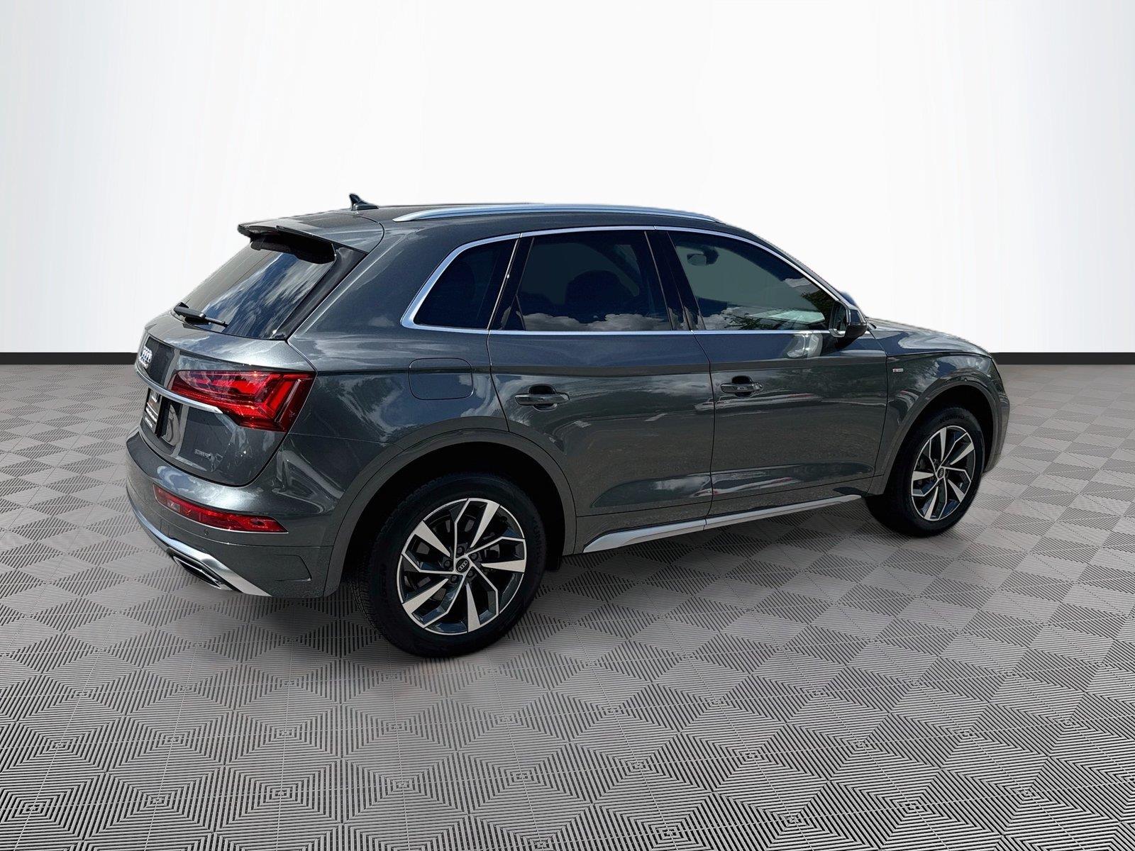 2024 Audi Q5 S line Premium Plus
