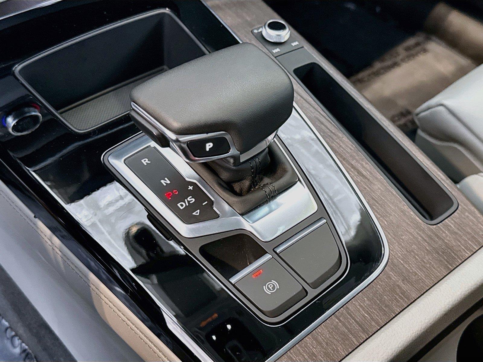 2024 Audi Q5 S line Premium Plus