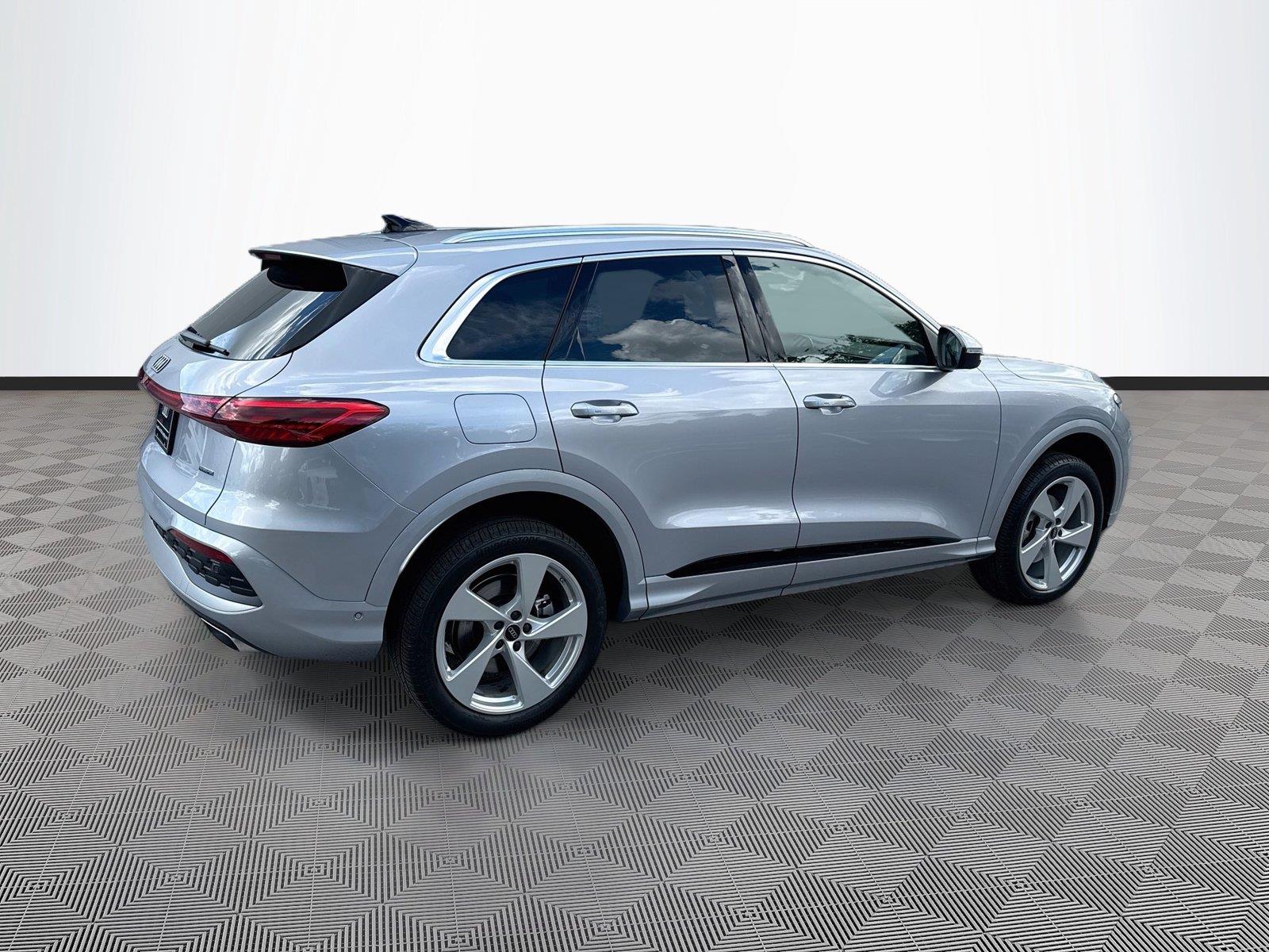 2025 Audi Q5 Premium Plus