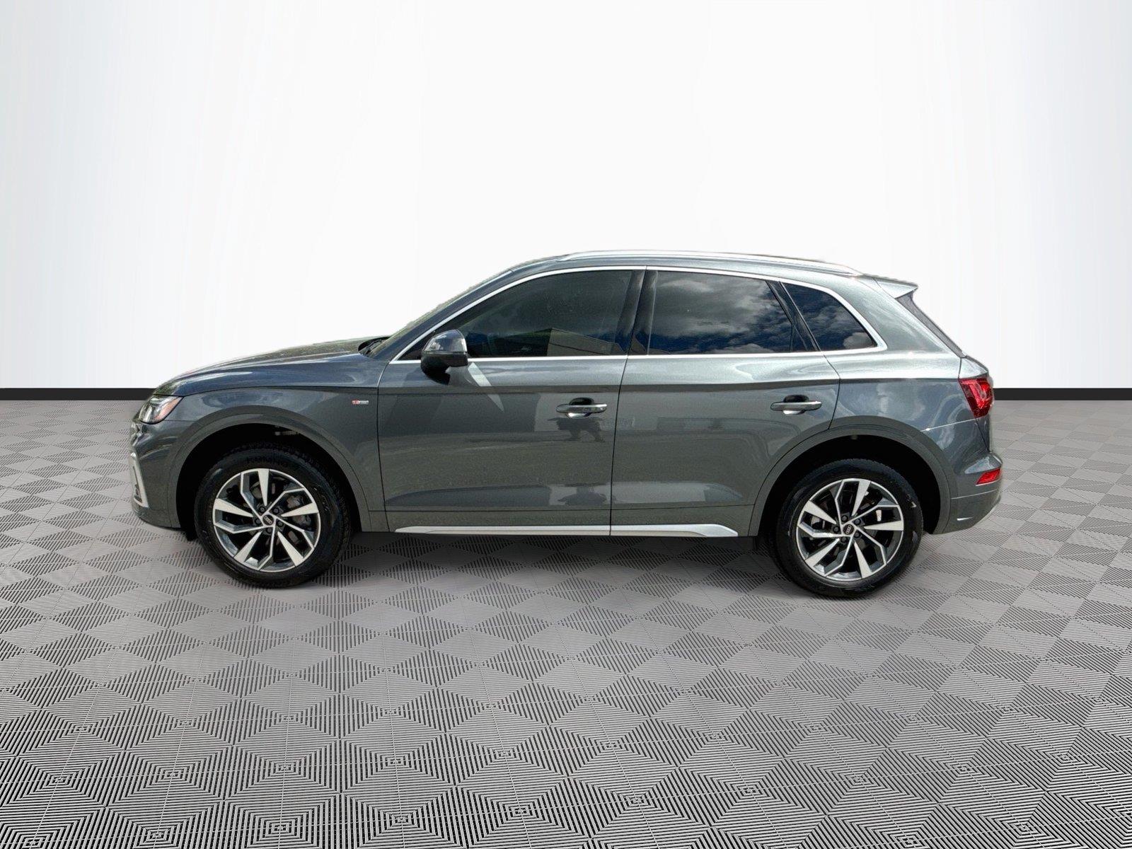 2024 Audi Q5 S line Premium Plus