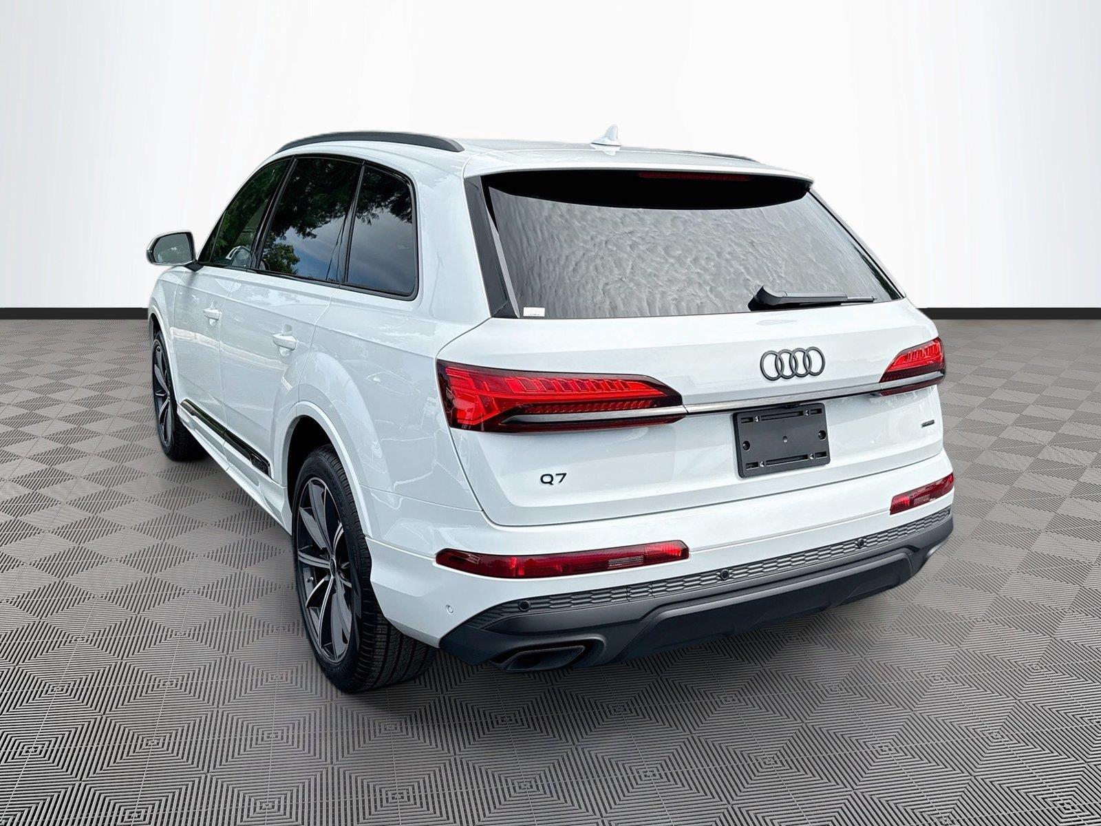 2026 Audi Q7 Premium Plus