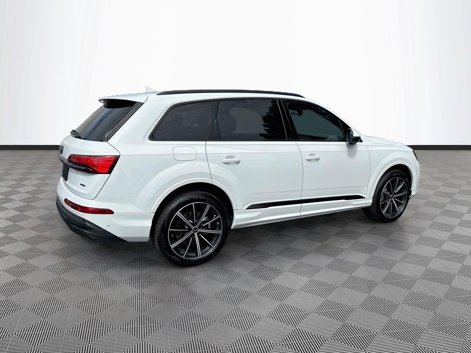 2026 Audi Q7 Premium Plus