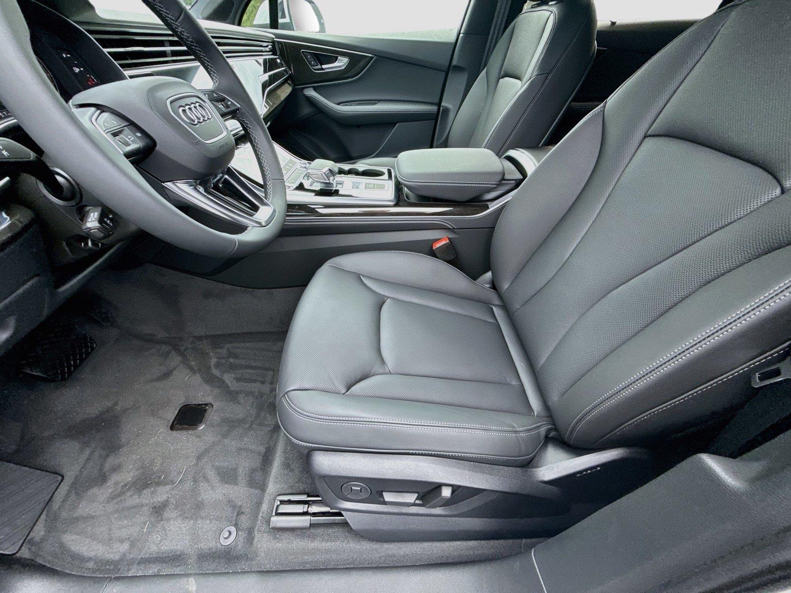 2026 Audi Q7 Premium Plus