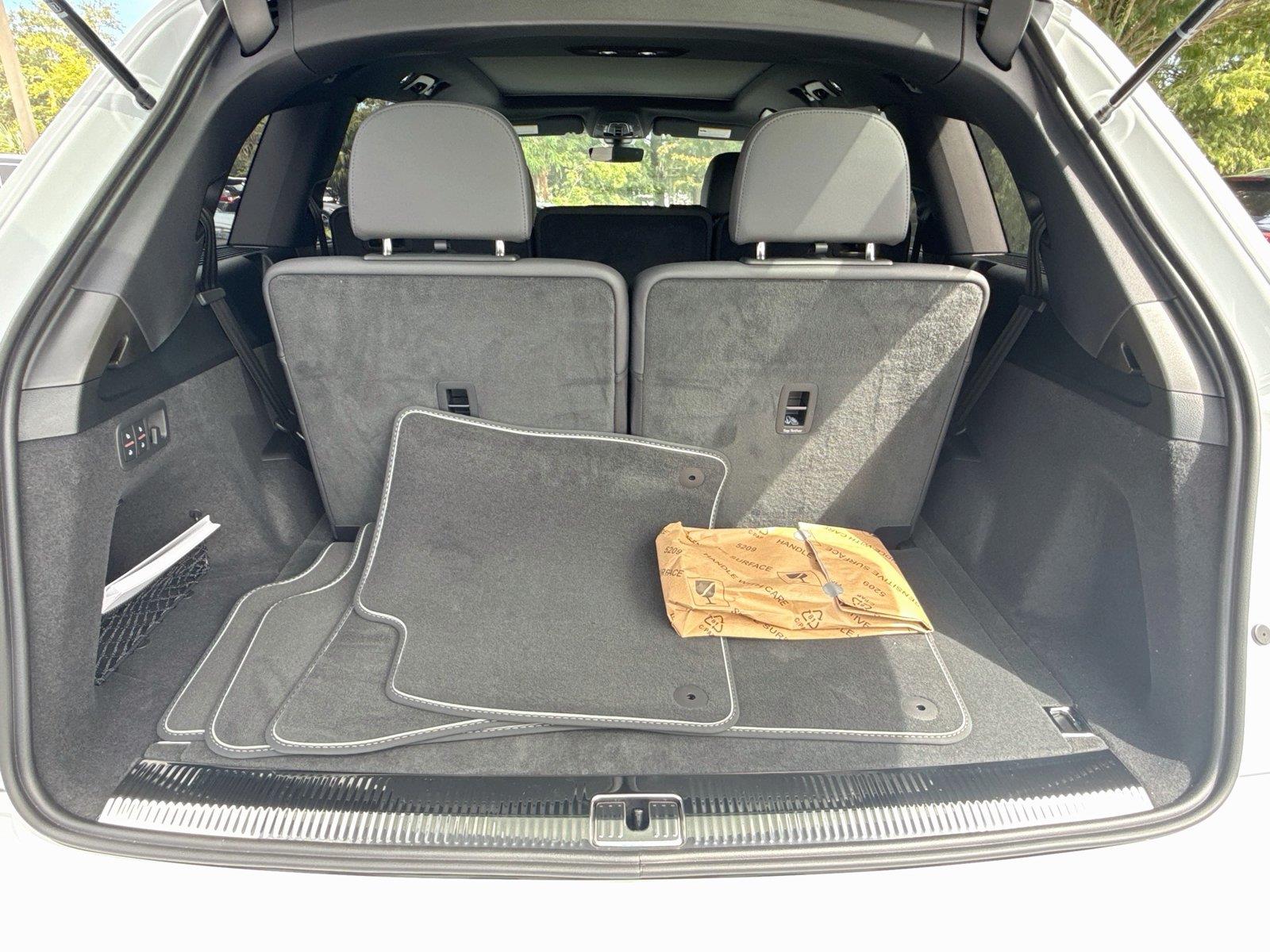 2026 Audi Q7 Premium Plus