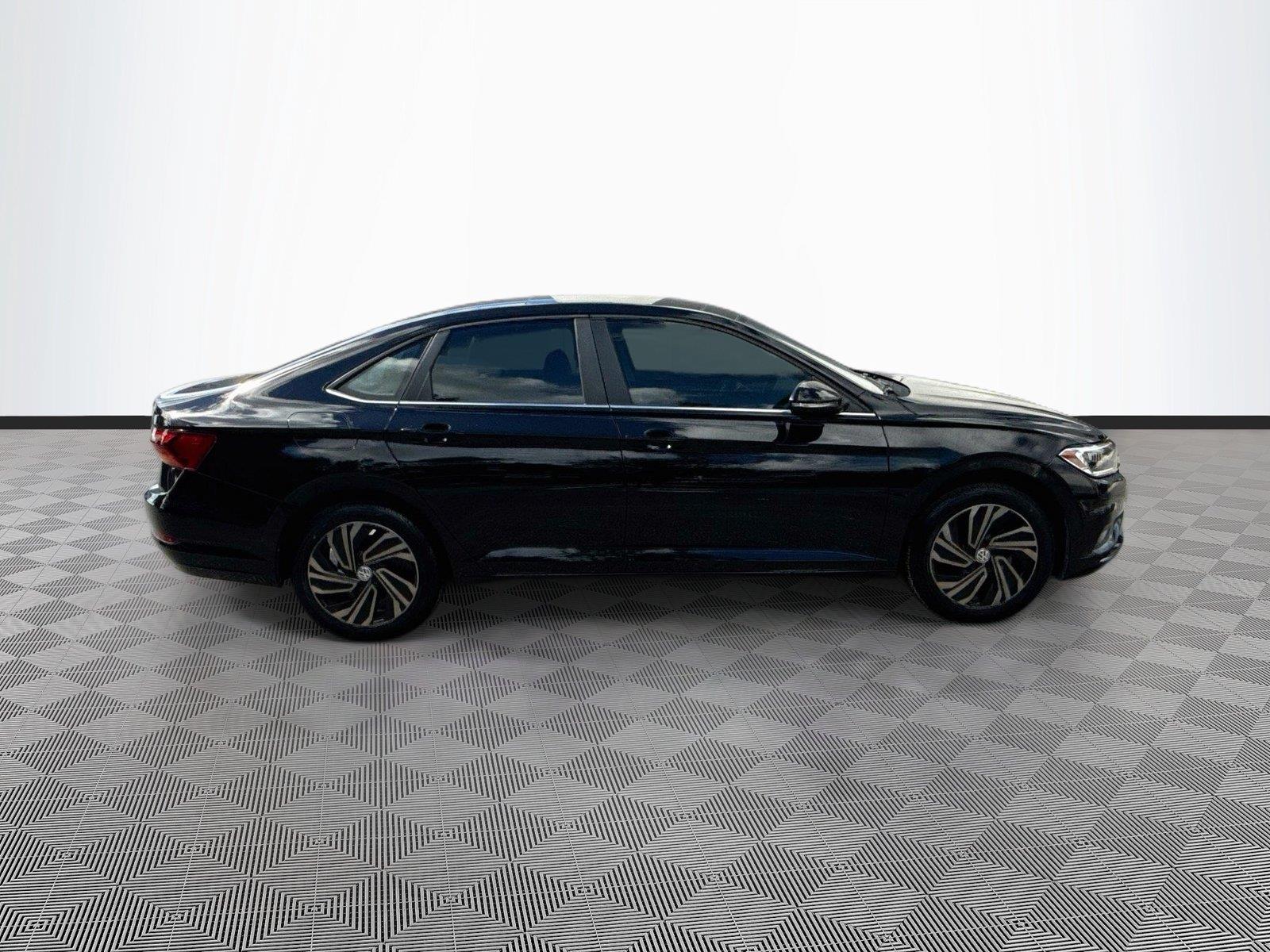 2019 Volkswagen Jetta SEL Premium