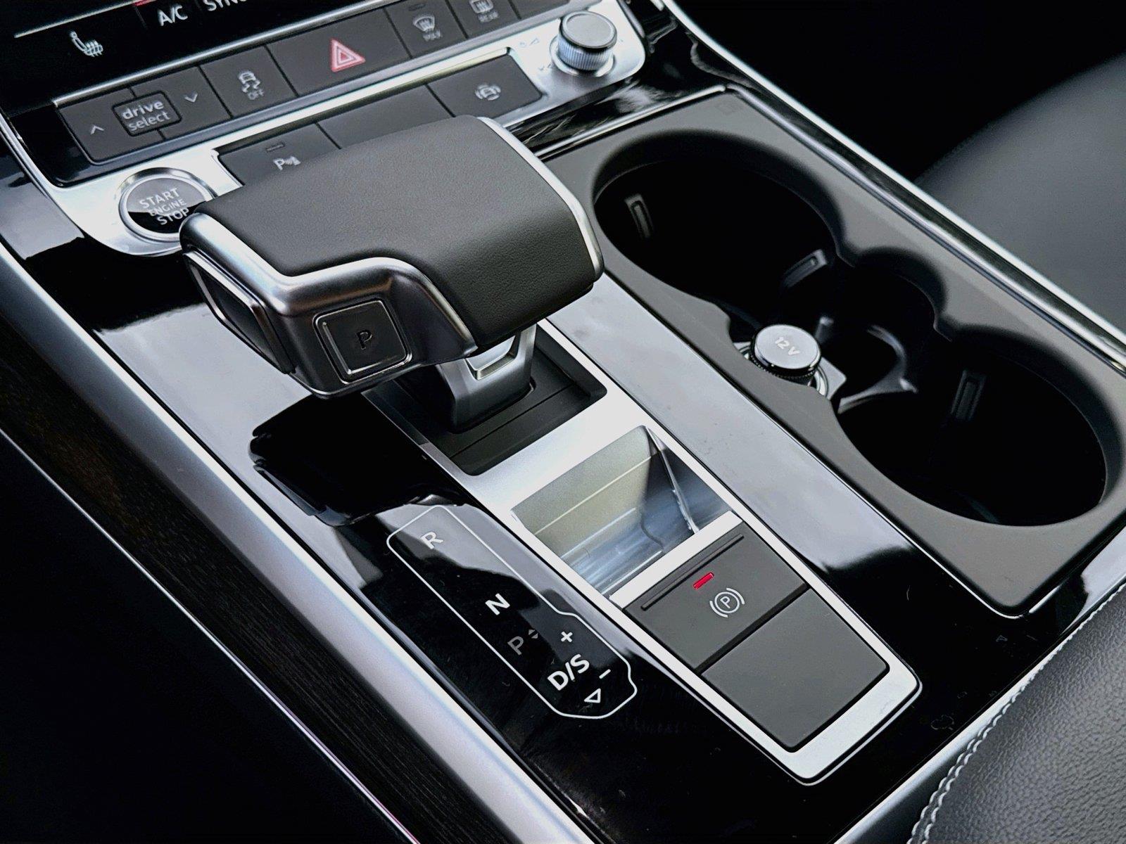 2026 Audi Q7 Premium