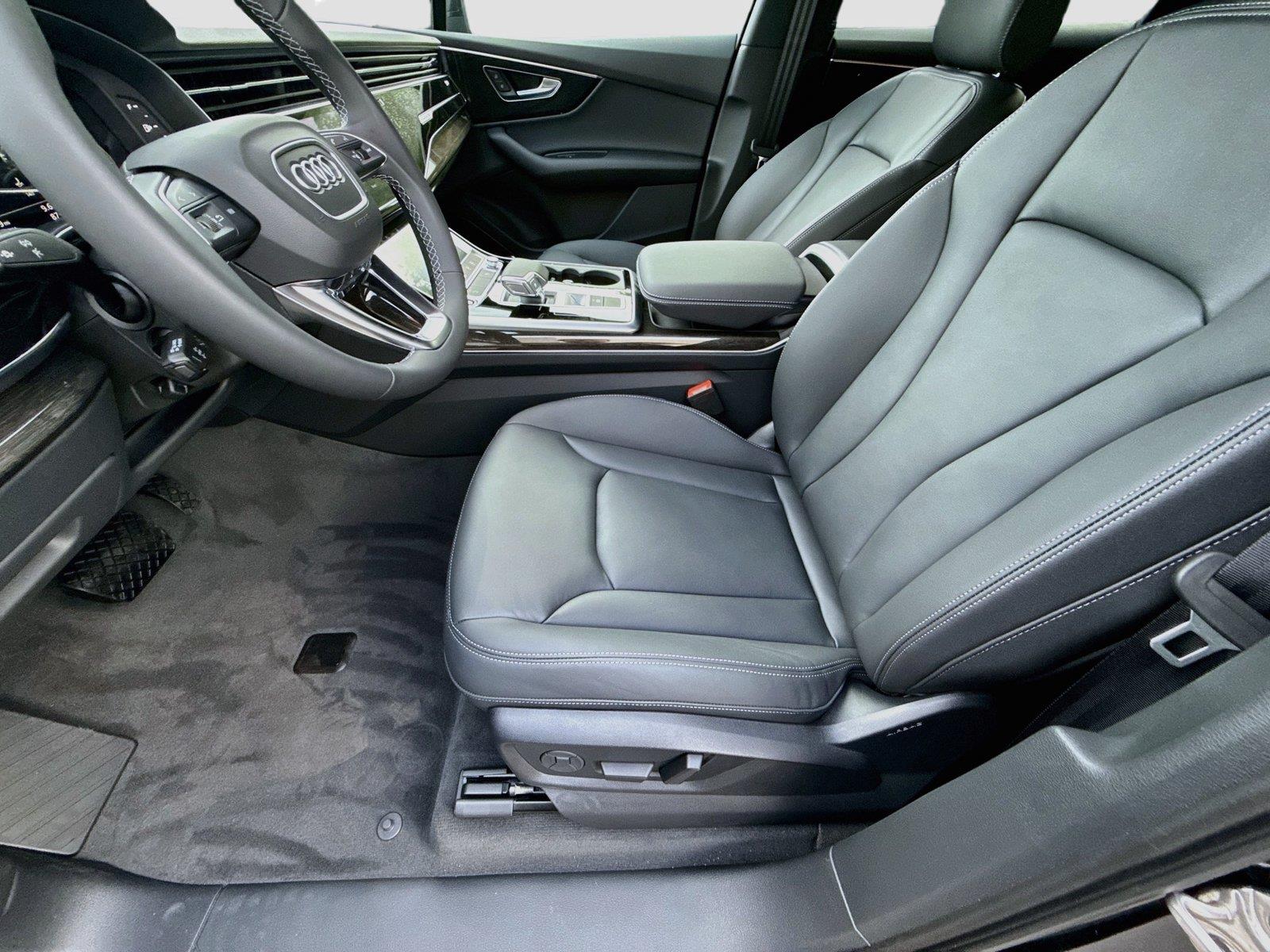 2026 Audi Q7 Premium
