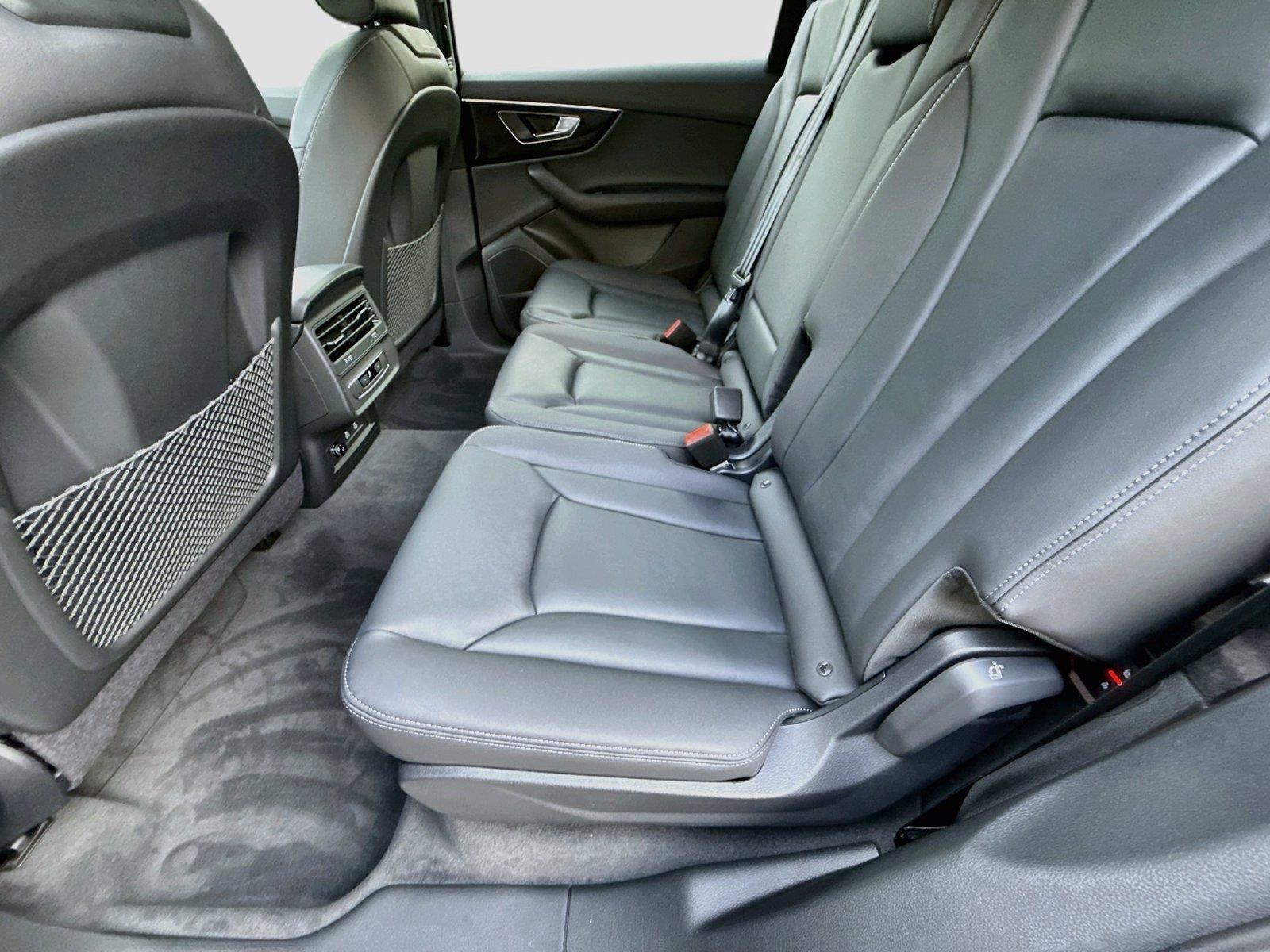 2026 Audi Q7 Premium