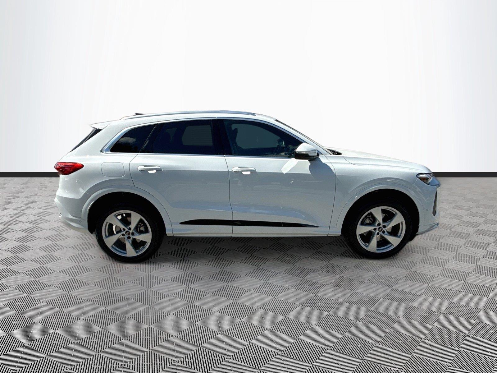 2025 Audi Q5 Premium Plus