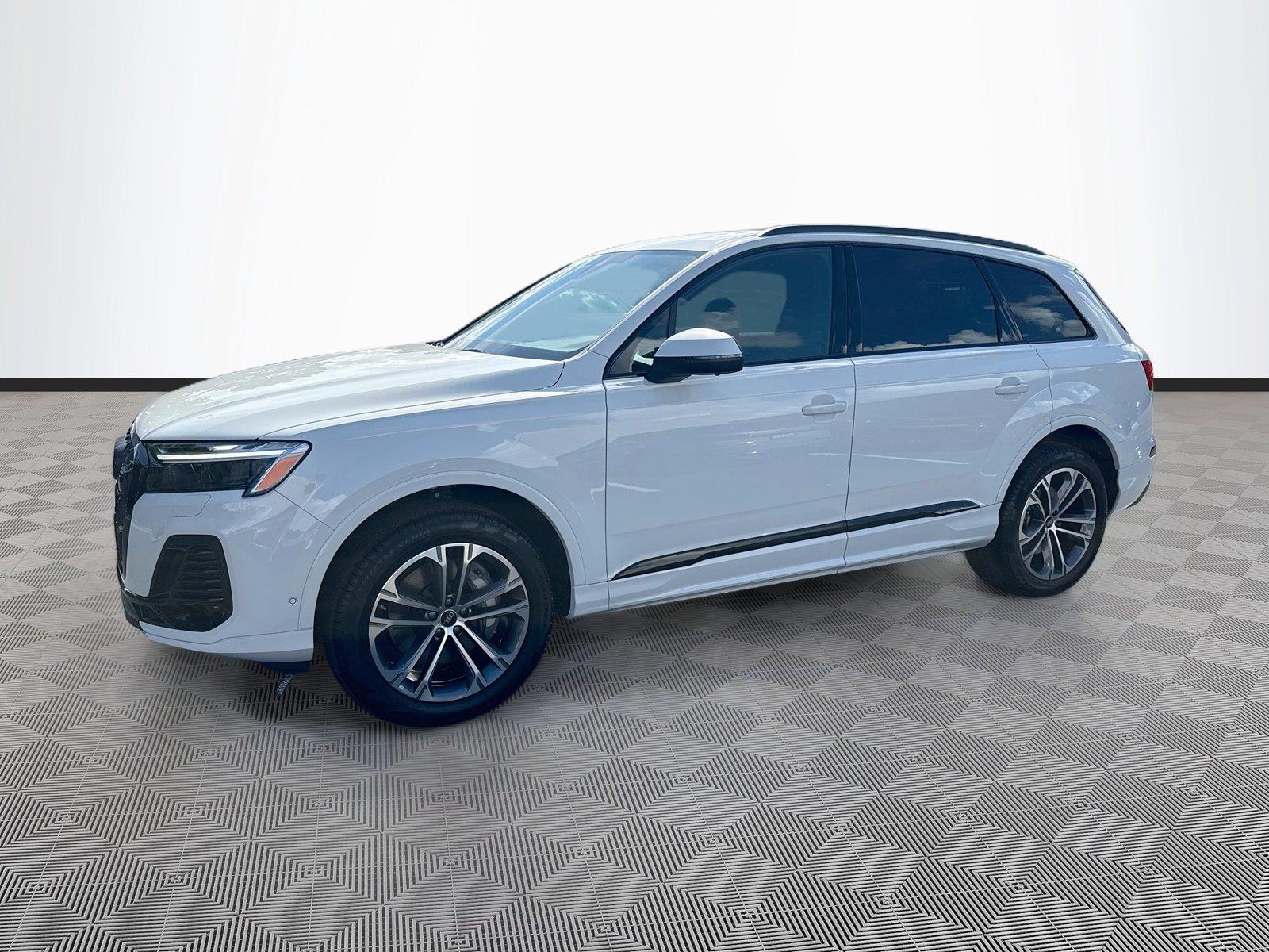 2026 Audi Q7 Premium