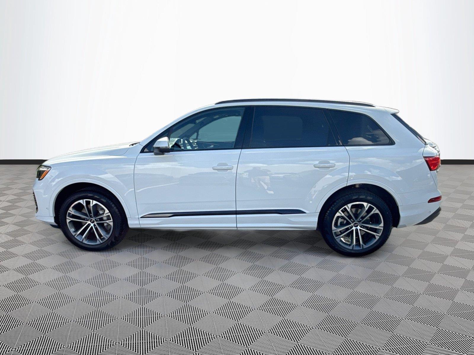 2026 Audi Q7 Premium