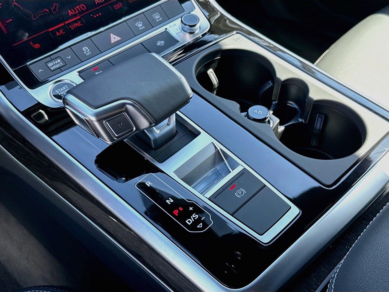 2026 Audi Q7 Premium