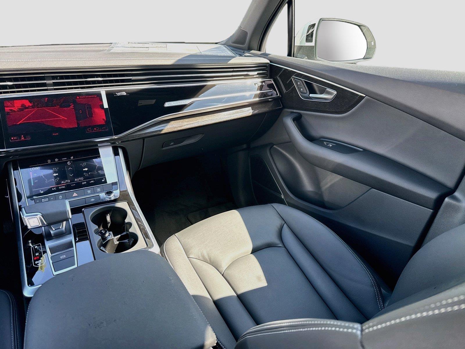 2026 Audi Q7 Premium
