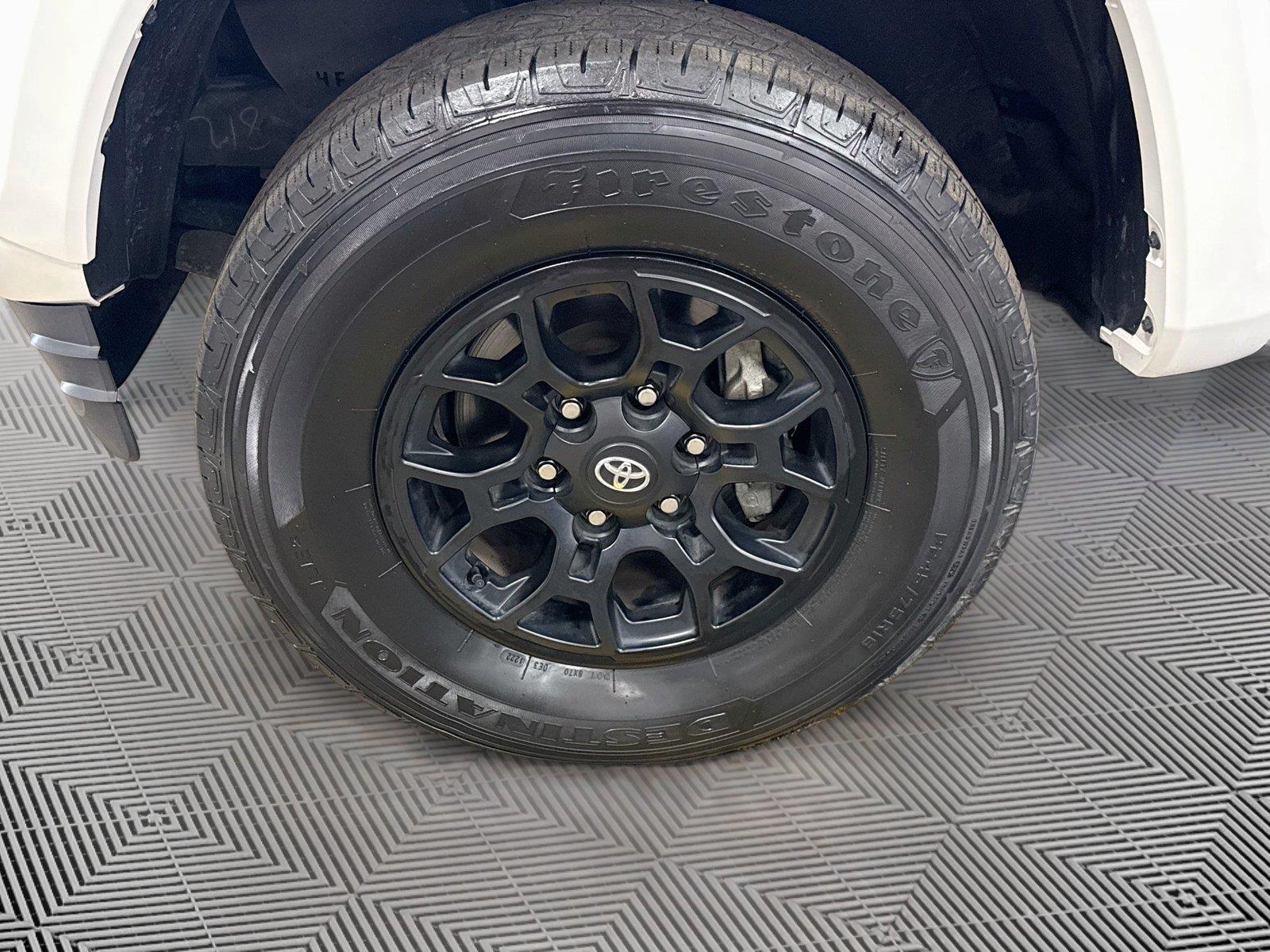 2022 Toyota Tacoma SR5