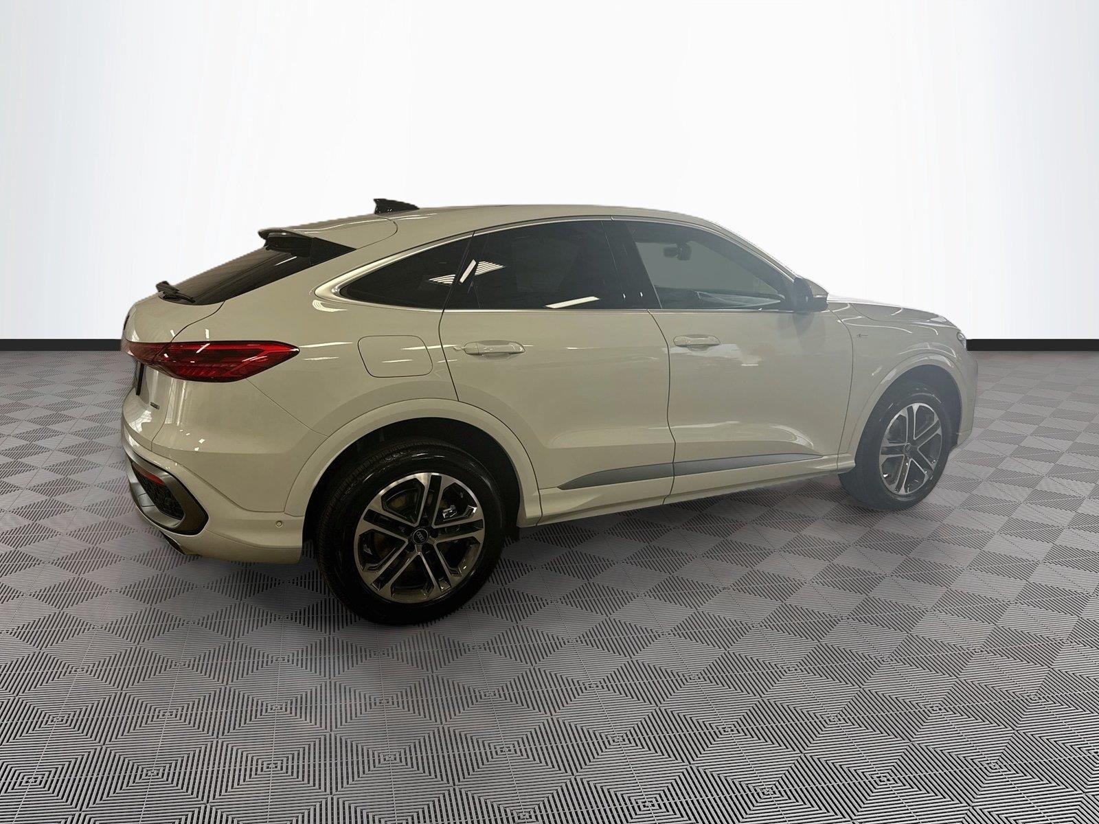 2026 Audi Q5 Sportback Premium Plus