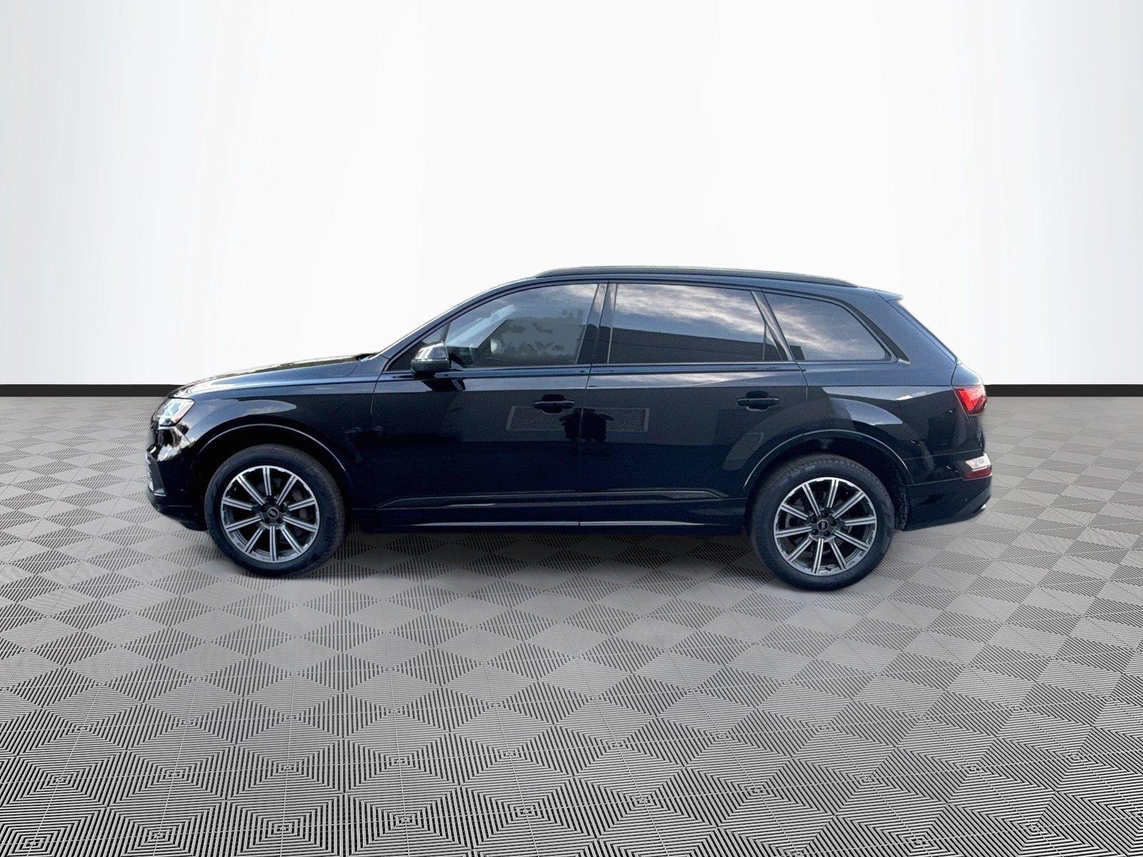2023 Audi Q7 Premium Plus