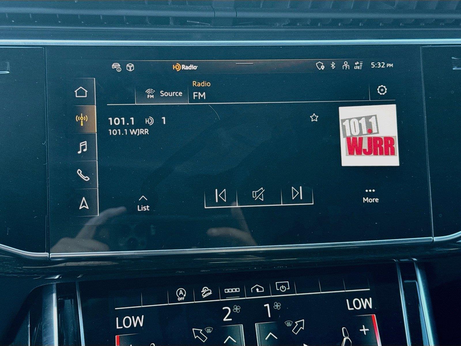 2023 Audi Q7 Premium Plus