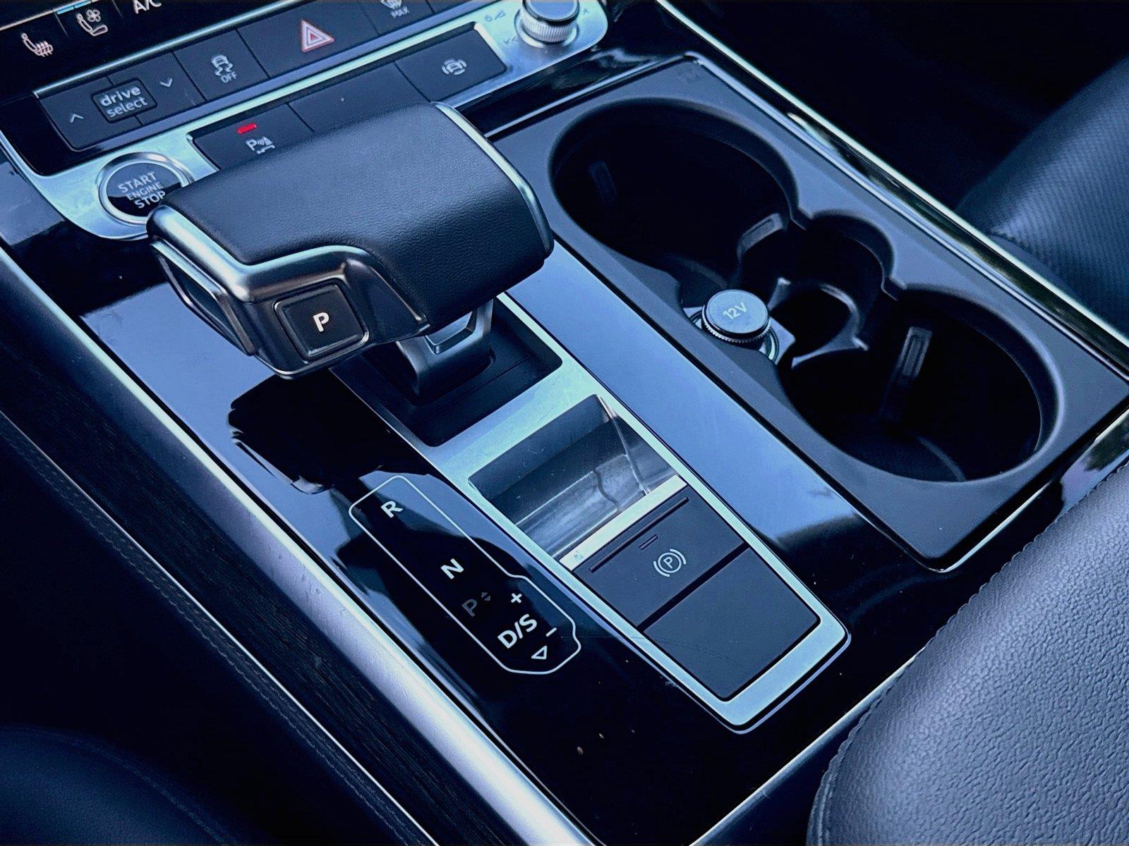 2023 Audi Q7 Premium Plus