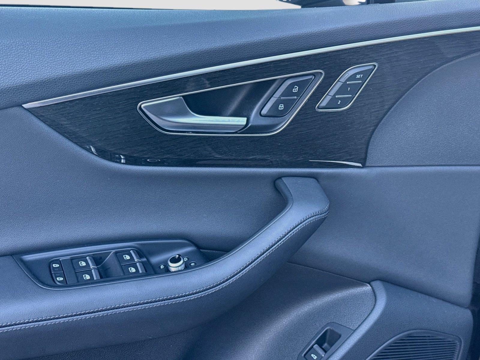 2023 Audi Q7 Premium Plus