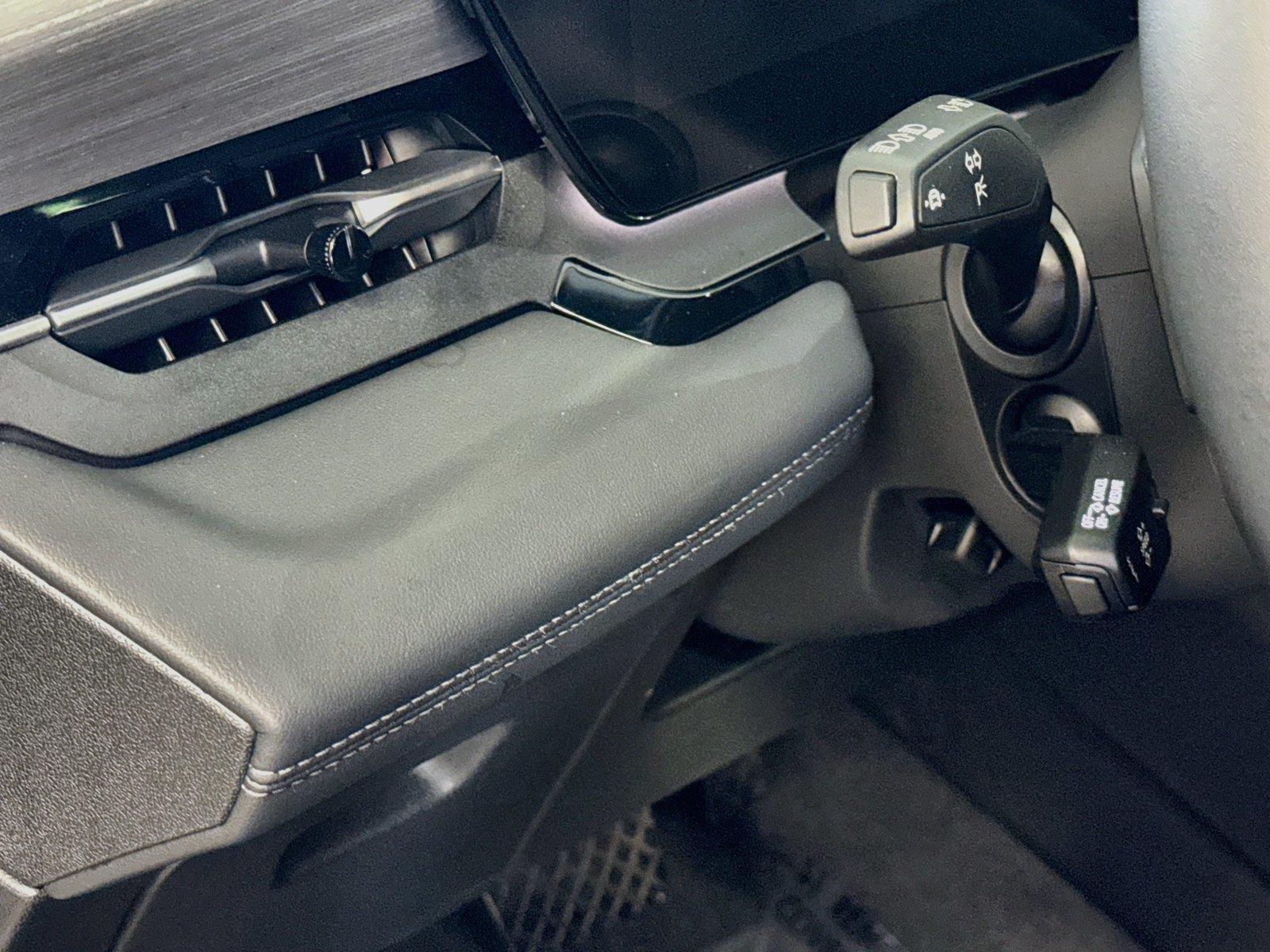 2025 Audi Q6 e-tron Premium Plus