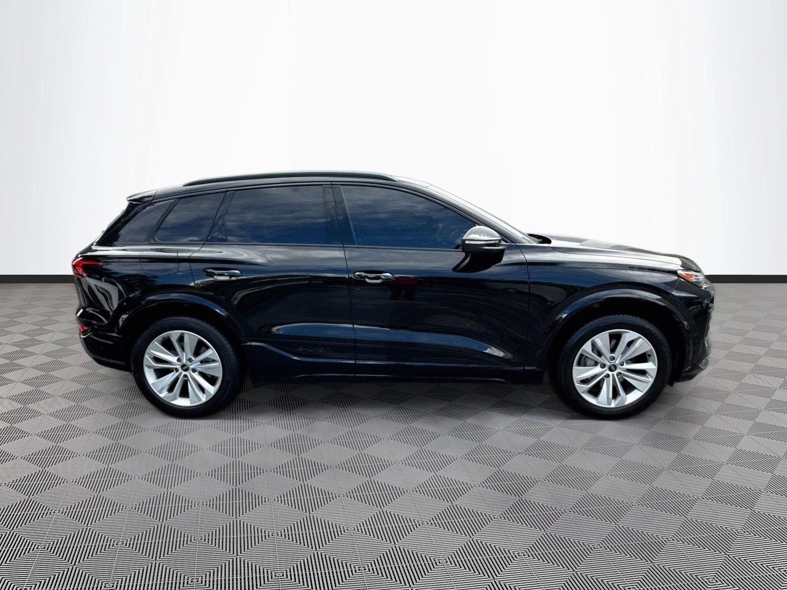 2025 Audi Q6 e-tron Premium Plus