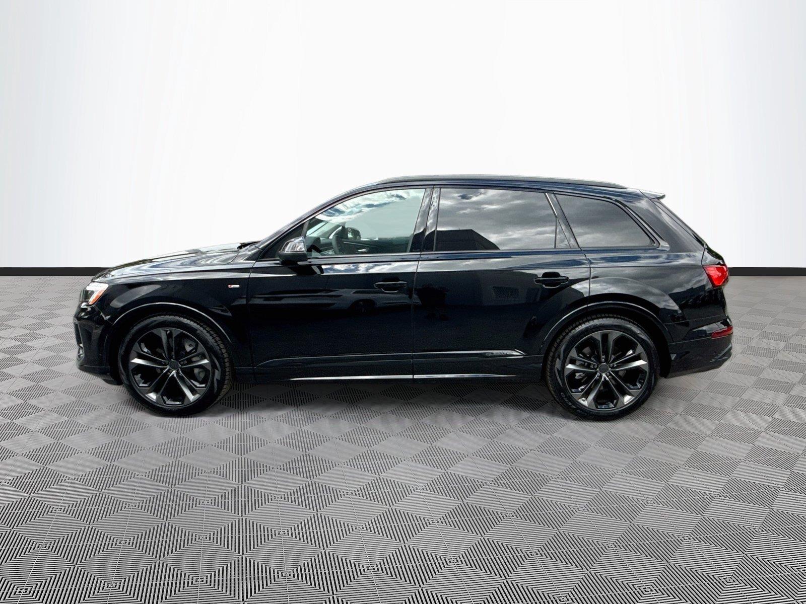 2026 Audi Q7 S line Premium Plus