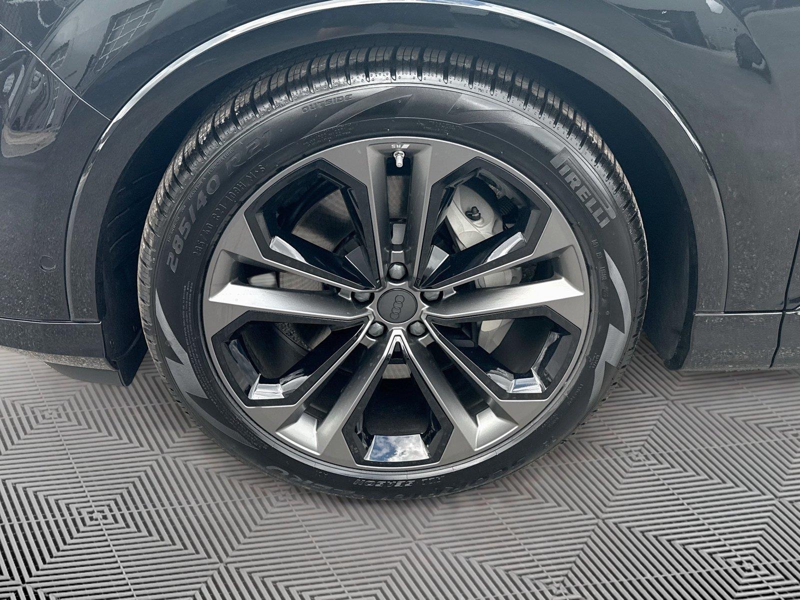 2026 Audi Q7 S line Premium Plus