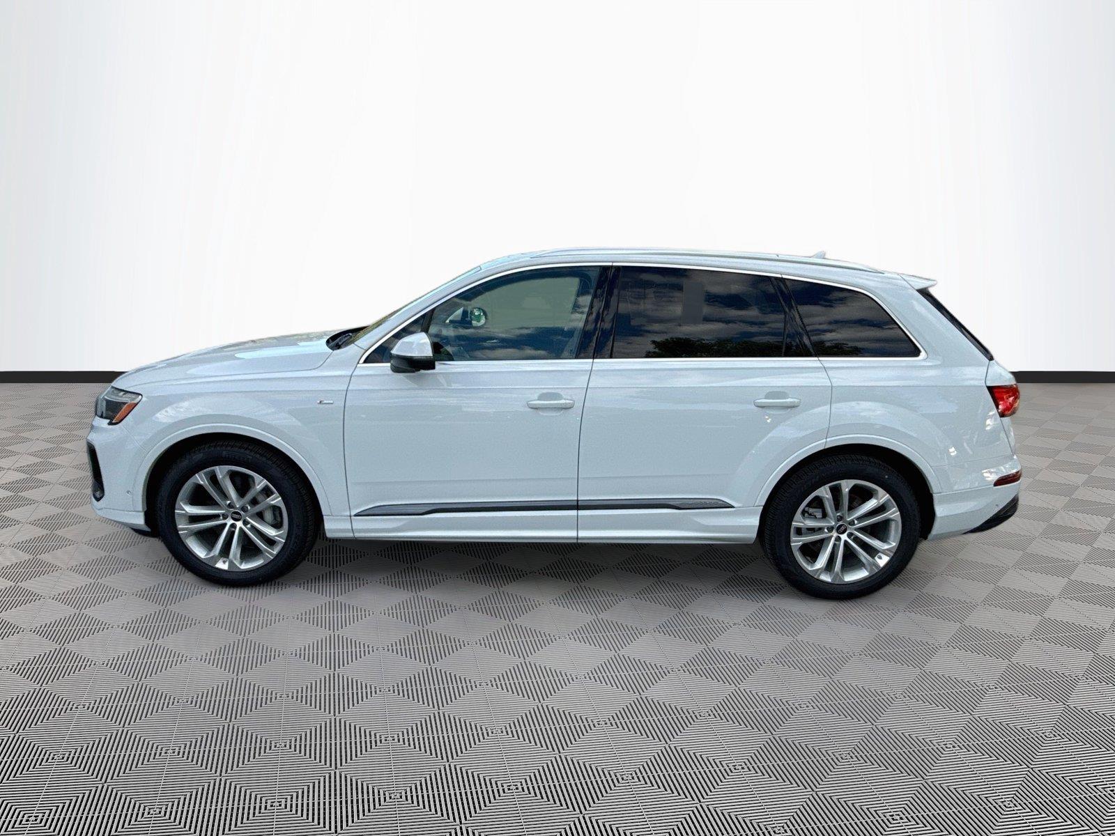 2026 Audi Q7 S line Premium Plus