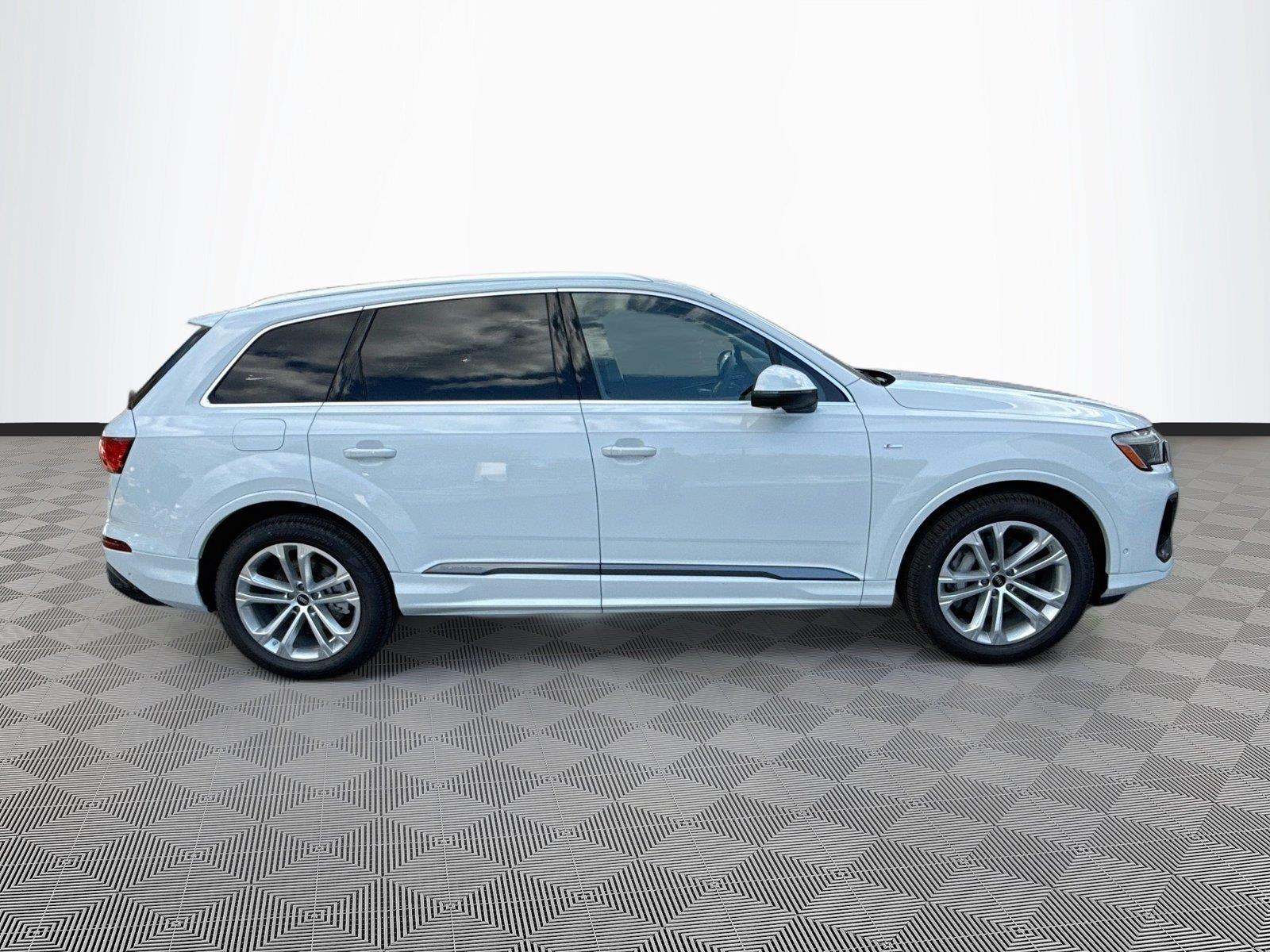 2026 Audi Q7 S line Premium Plus