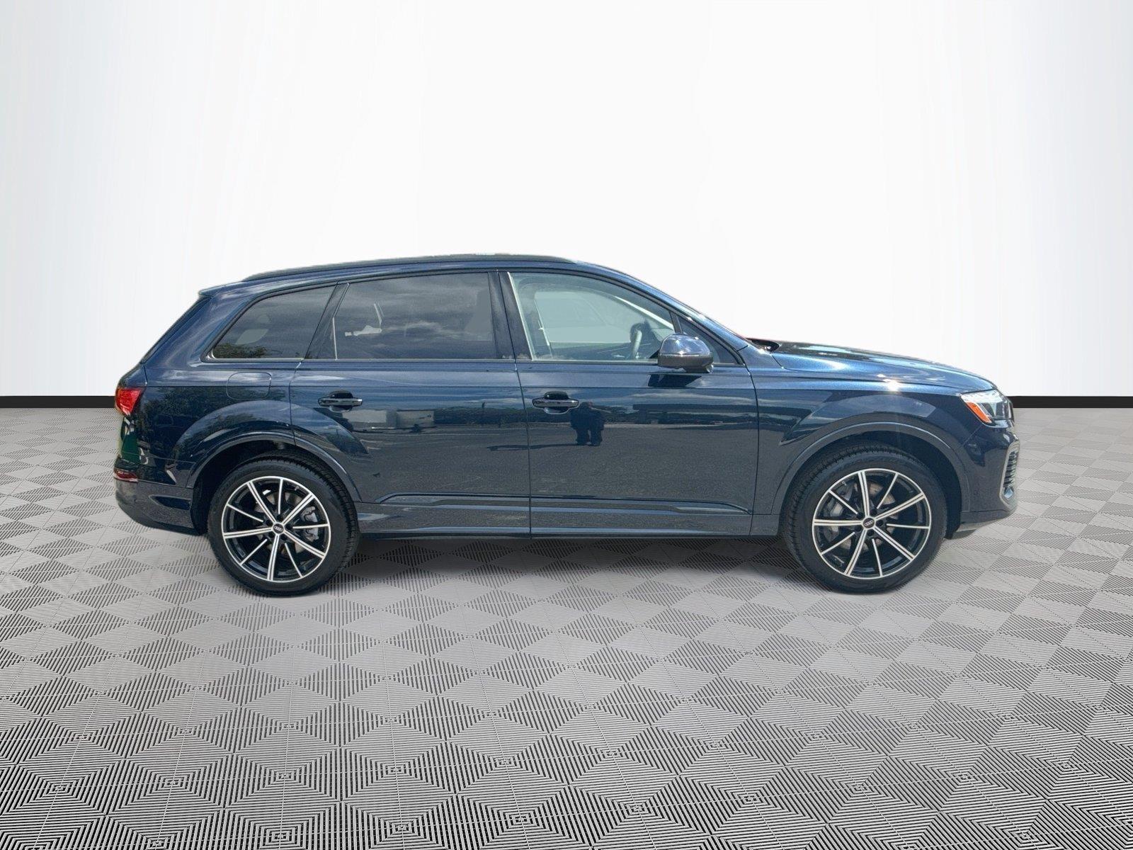 2026 Audi Q7 Premium Plus