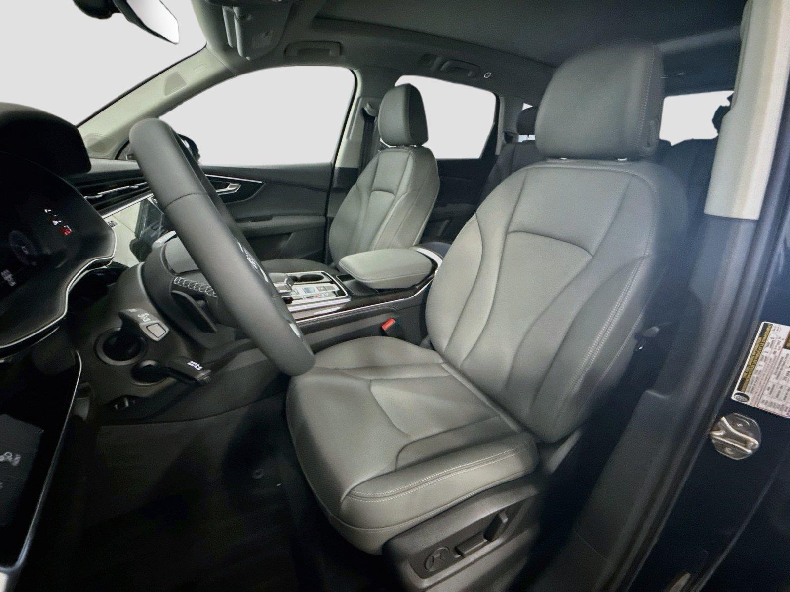 2026 Audi Q7 Premium Plus