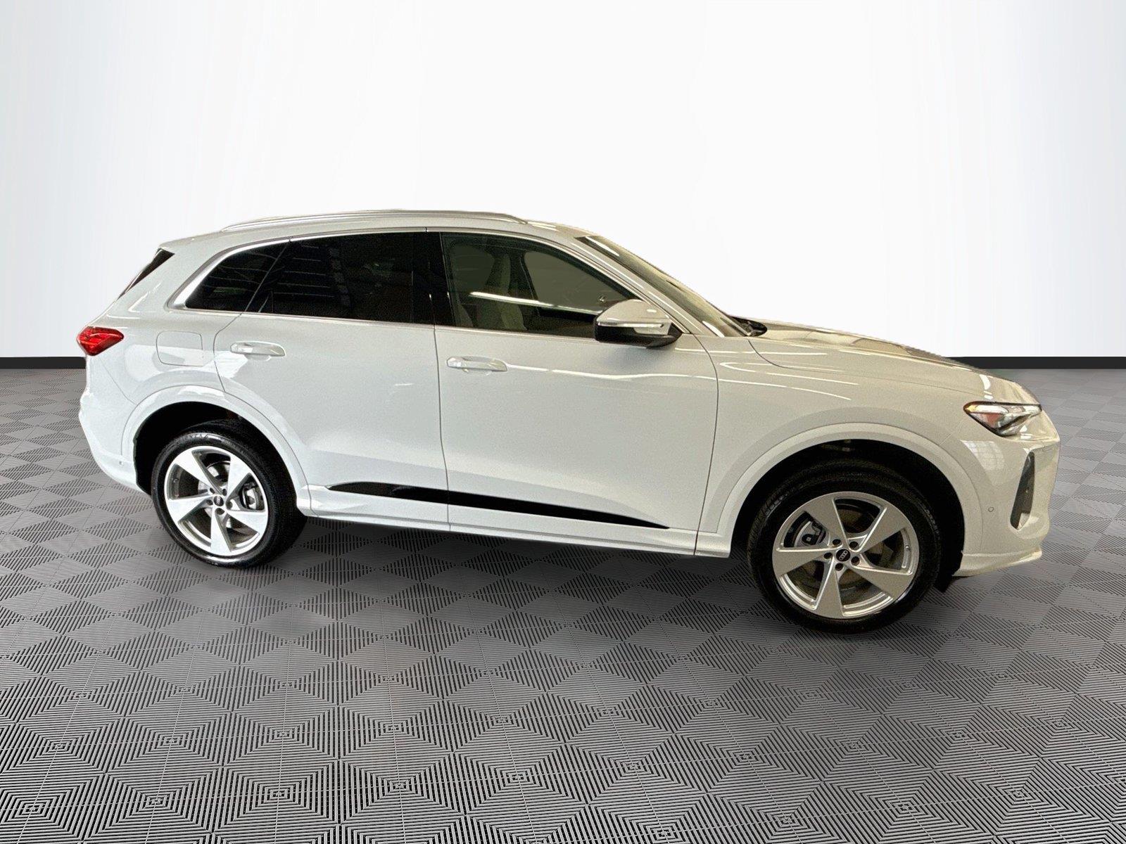 2026 Audi Q5 Premium Plus