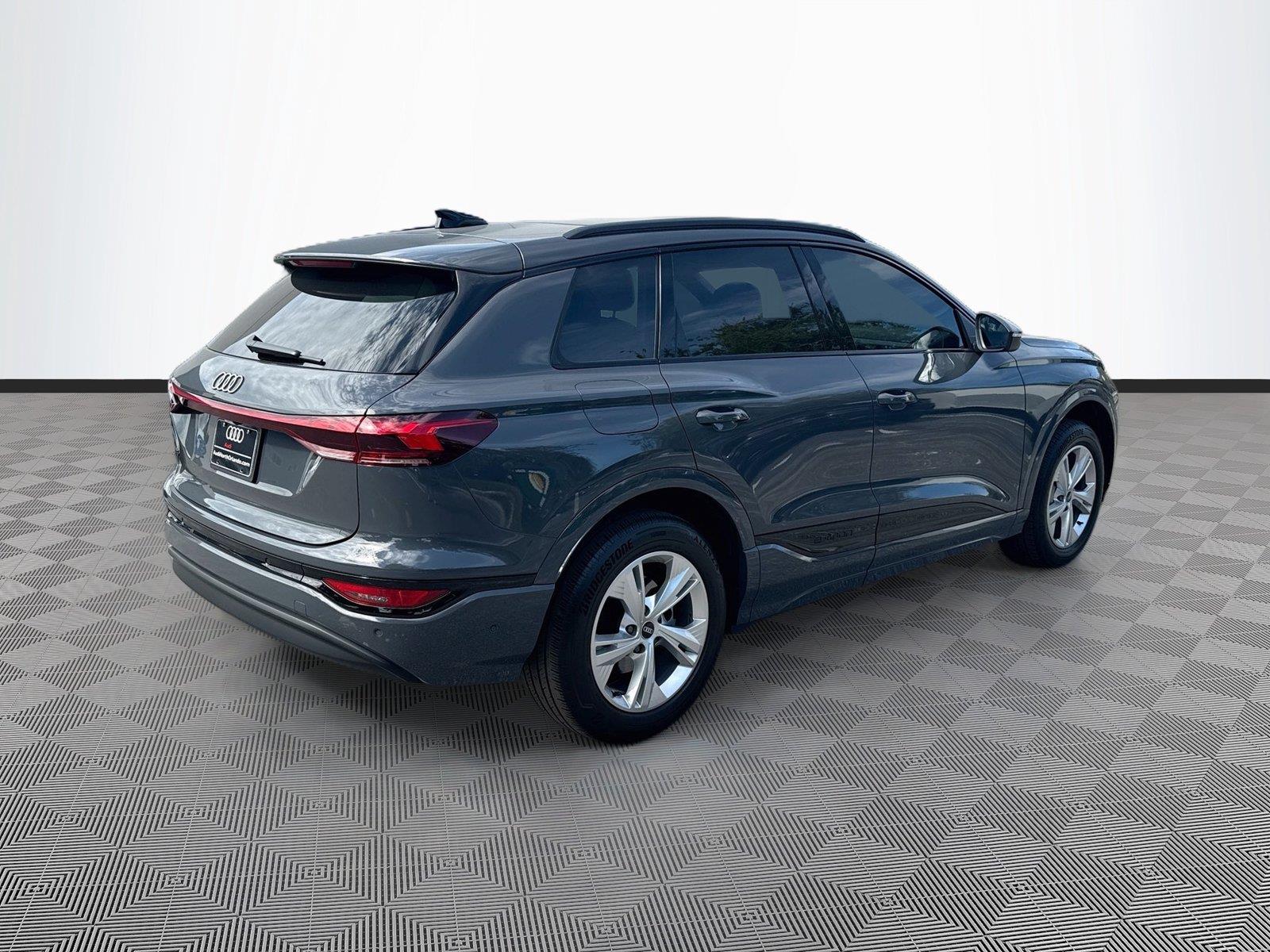 2025 Audi Q6 e-tron Premium