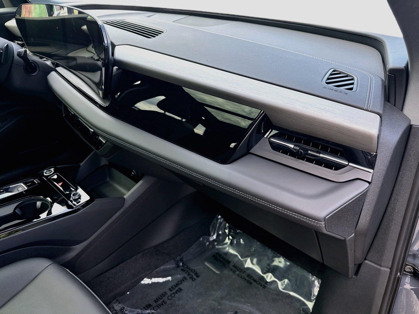 2025 Audi Q6 e-tron Premium