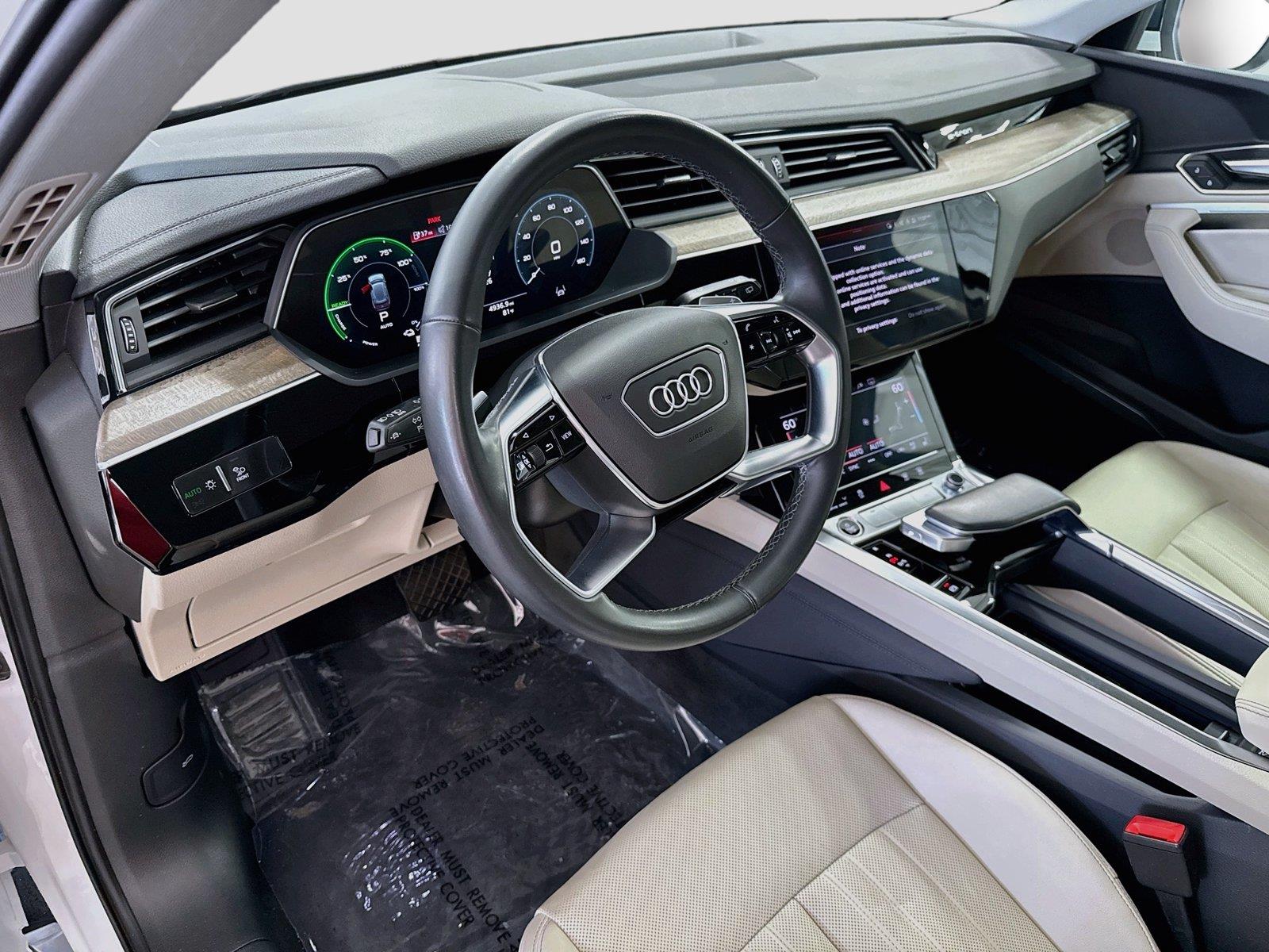 2024 Audi Q8 e-tron Premium Plus