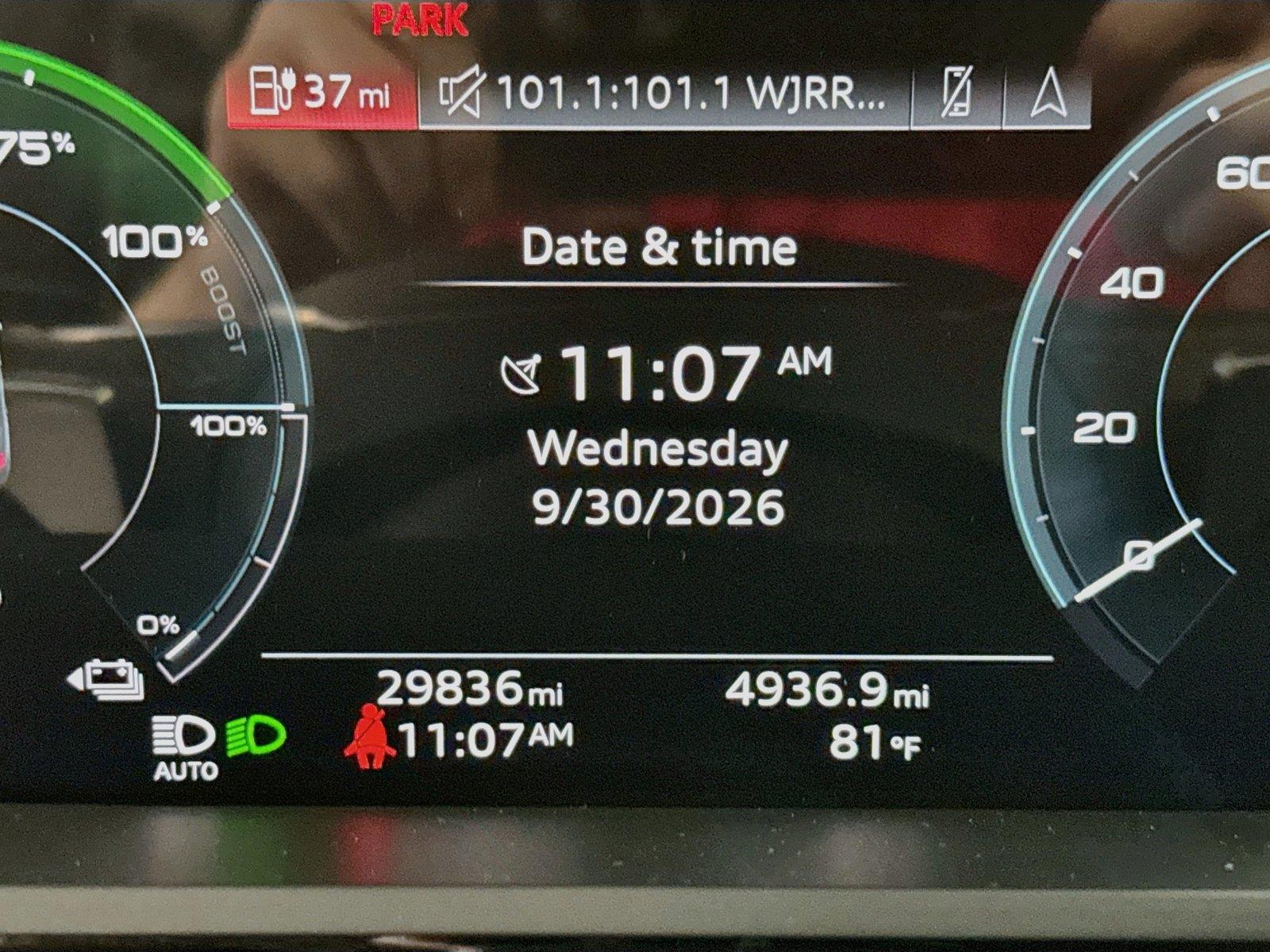 2024 Audi Q8 e-tron Premium Plus