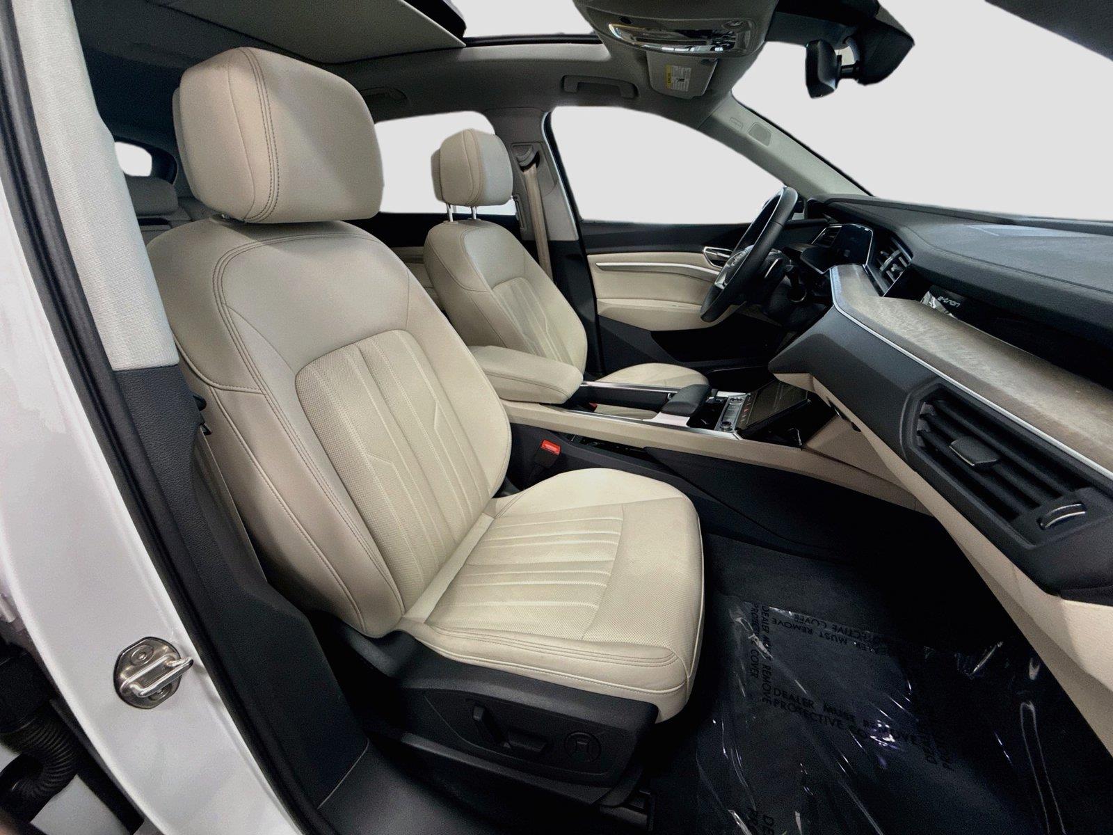 2024 Audi Q8 e-tron Premium Plus