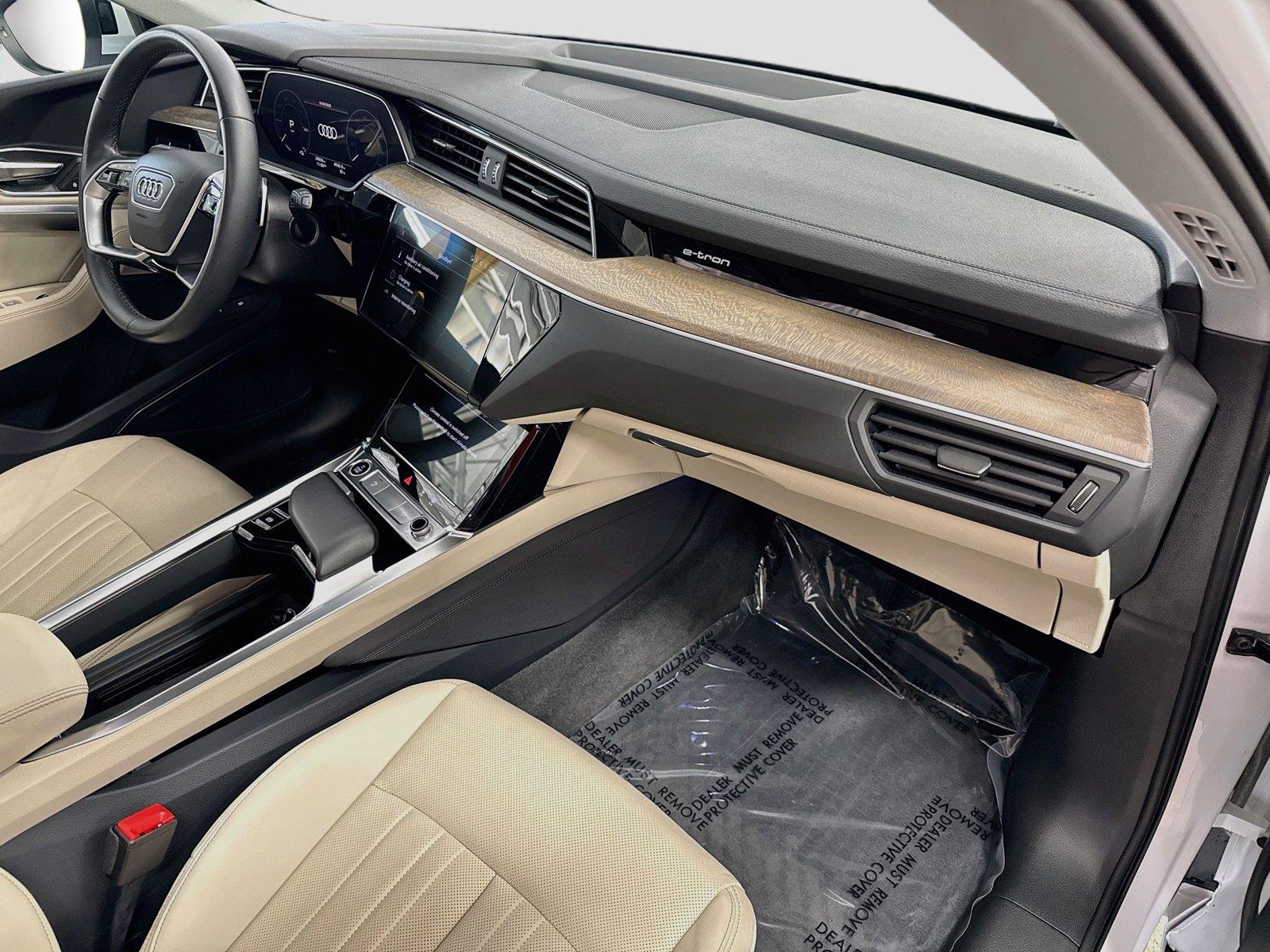 2024 Audi Q8 e-tron Premium Plus