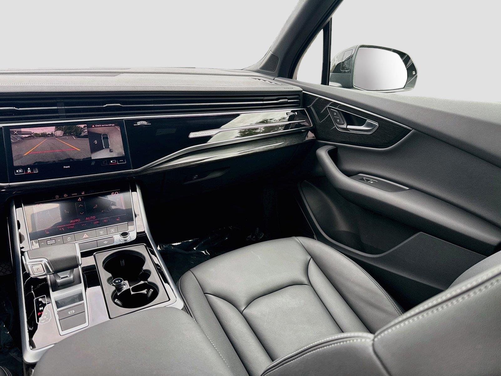 2026 Audi Q7 Premium