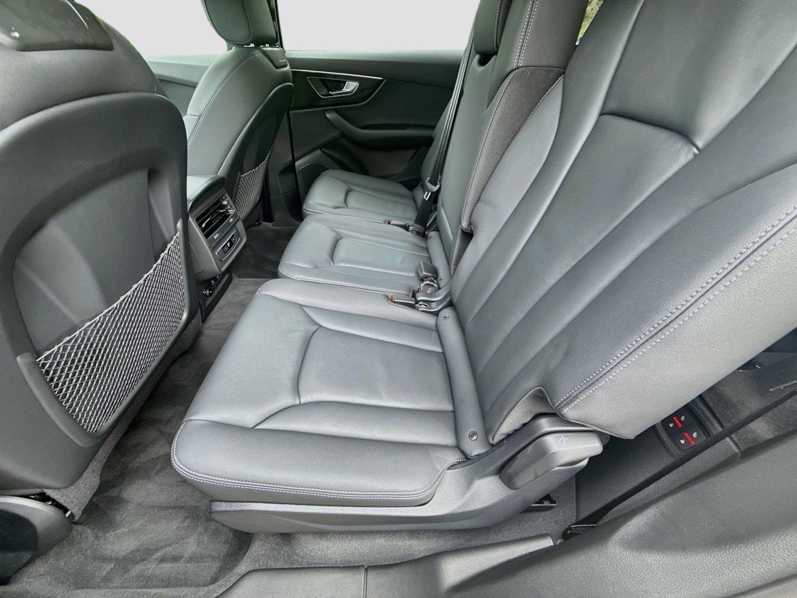 2026 Audi Q7 Premium