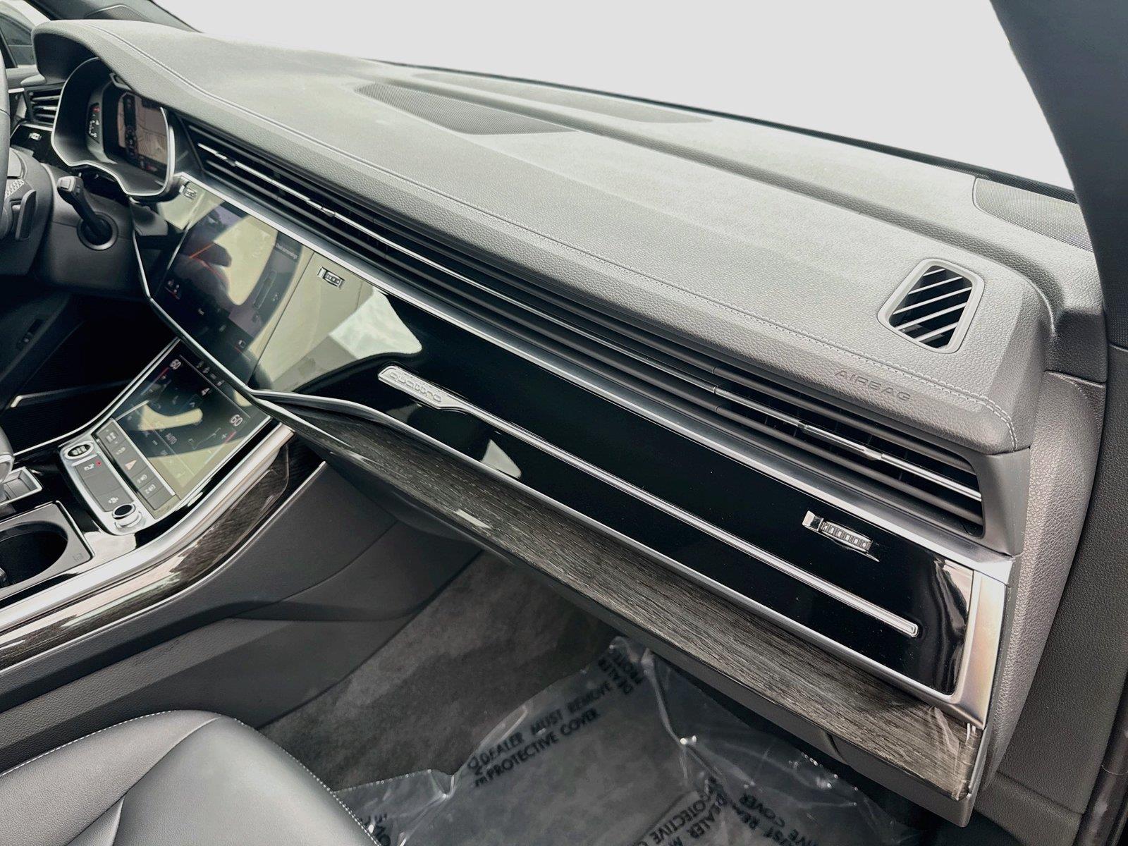 2026 Audi Q7 Premium