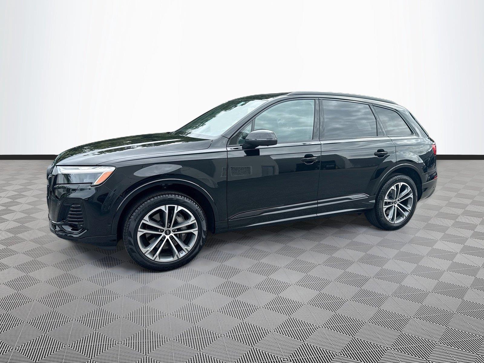 2026 Audi Q7 Premium