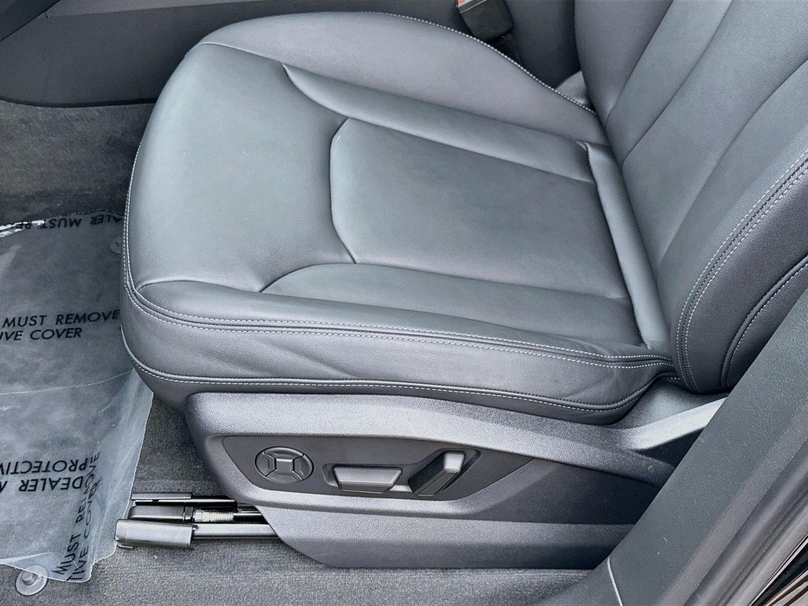 2026 Audi Q7 Premium