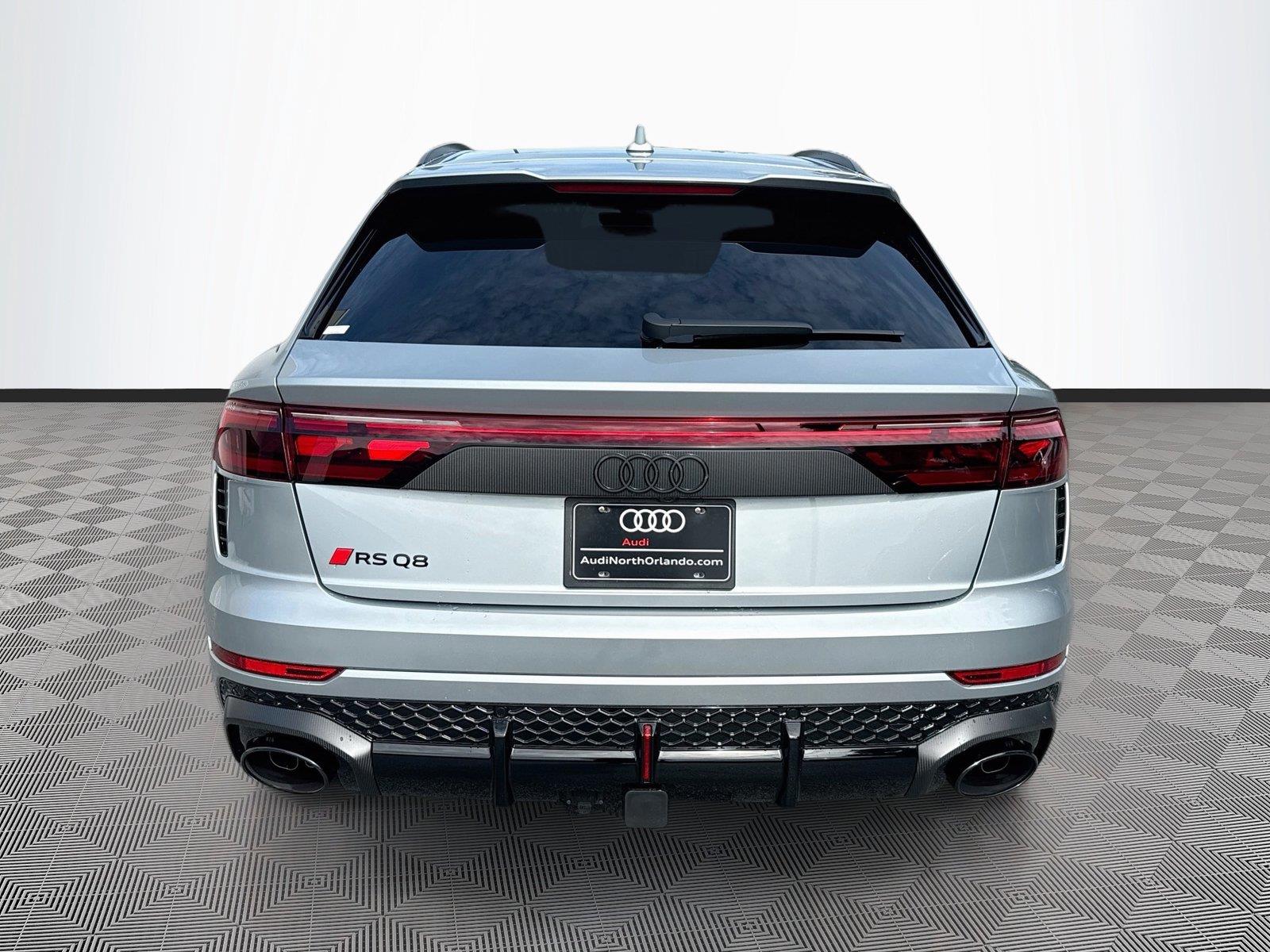2027 Audi RS Q8 performance