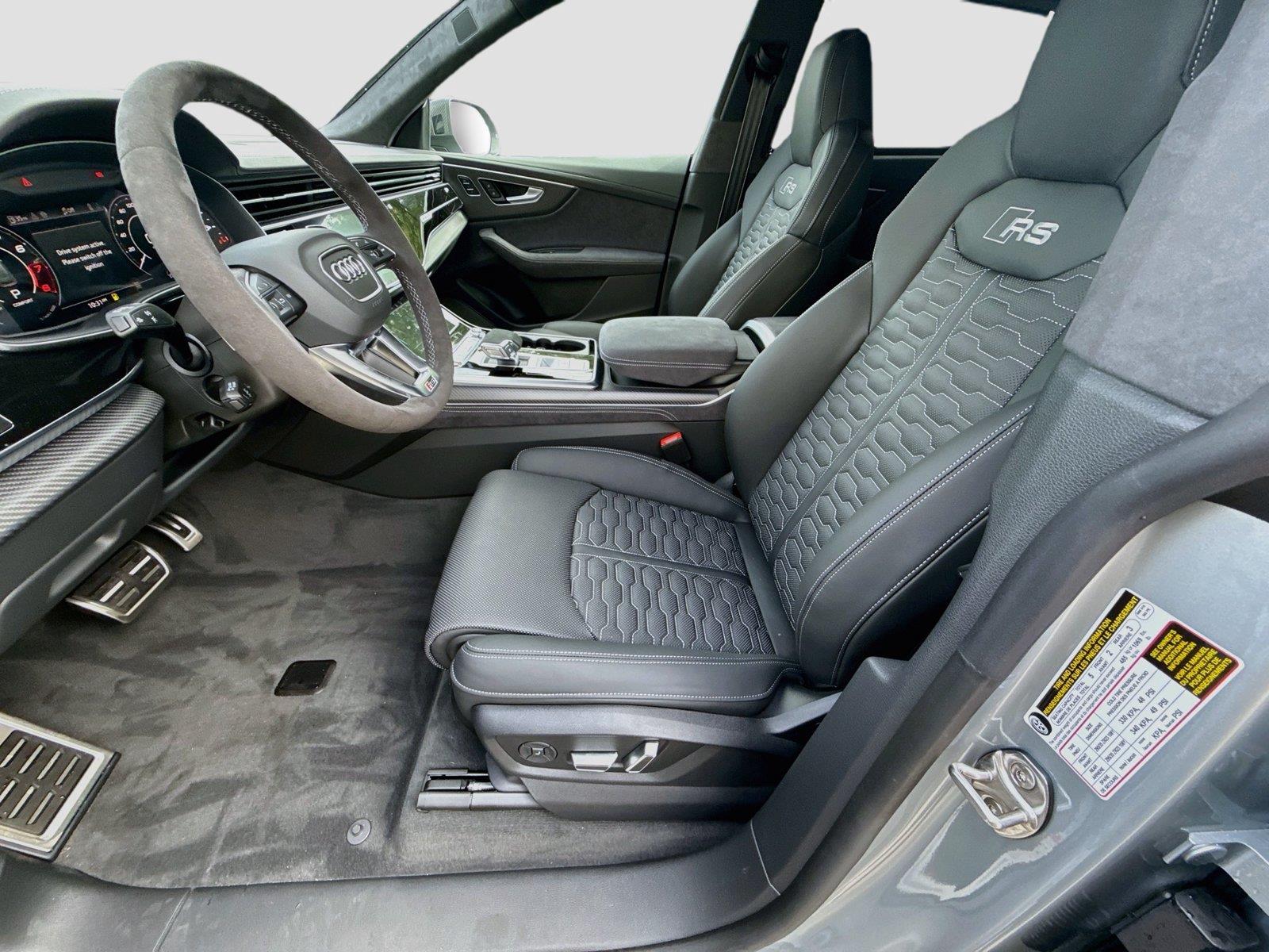 2027 Audi RS Q8 performance