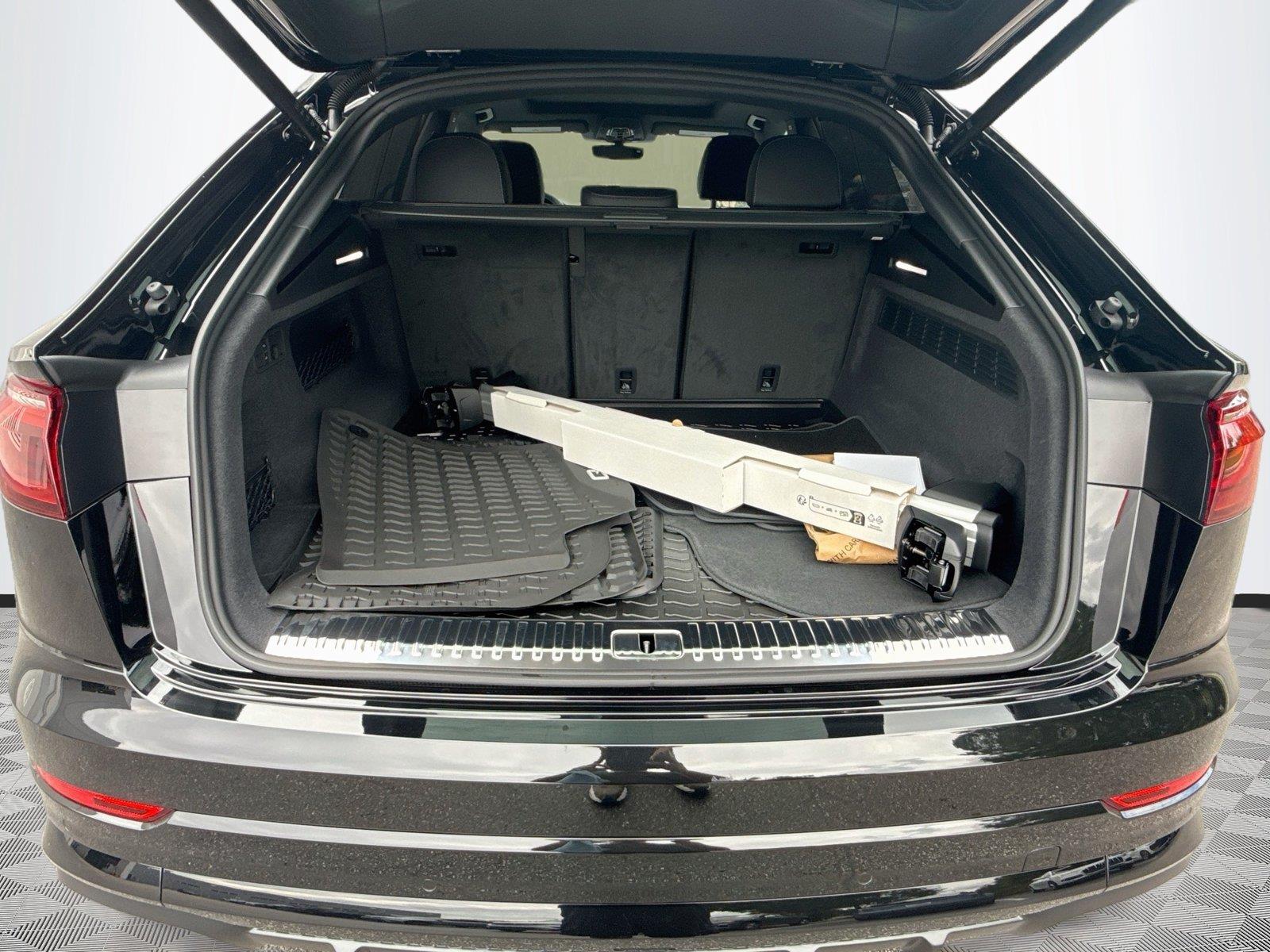 2027 Audi Q8 Premium Plus