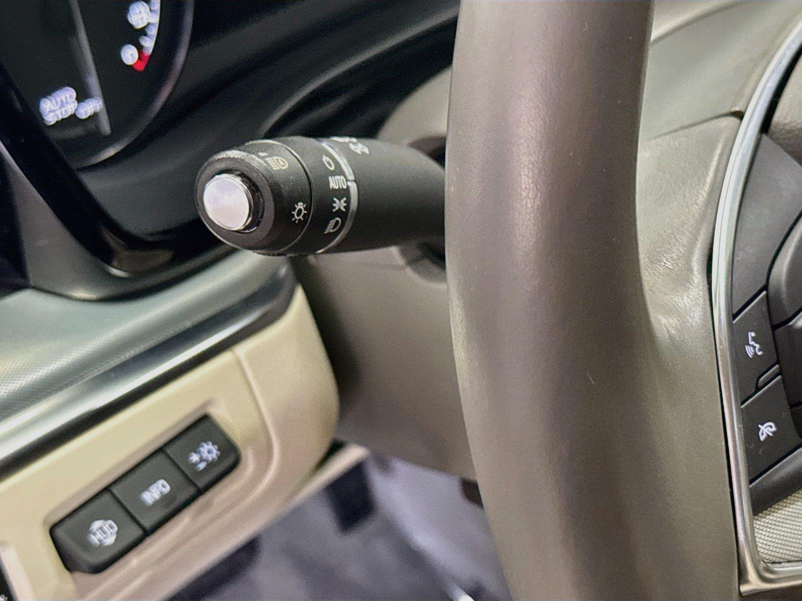 2023 Cadillac XT5 FWD Premium Luxury