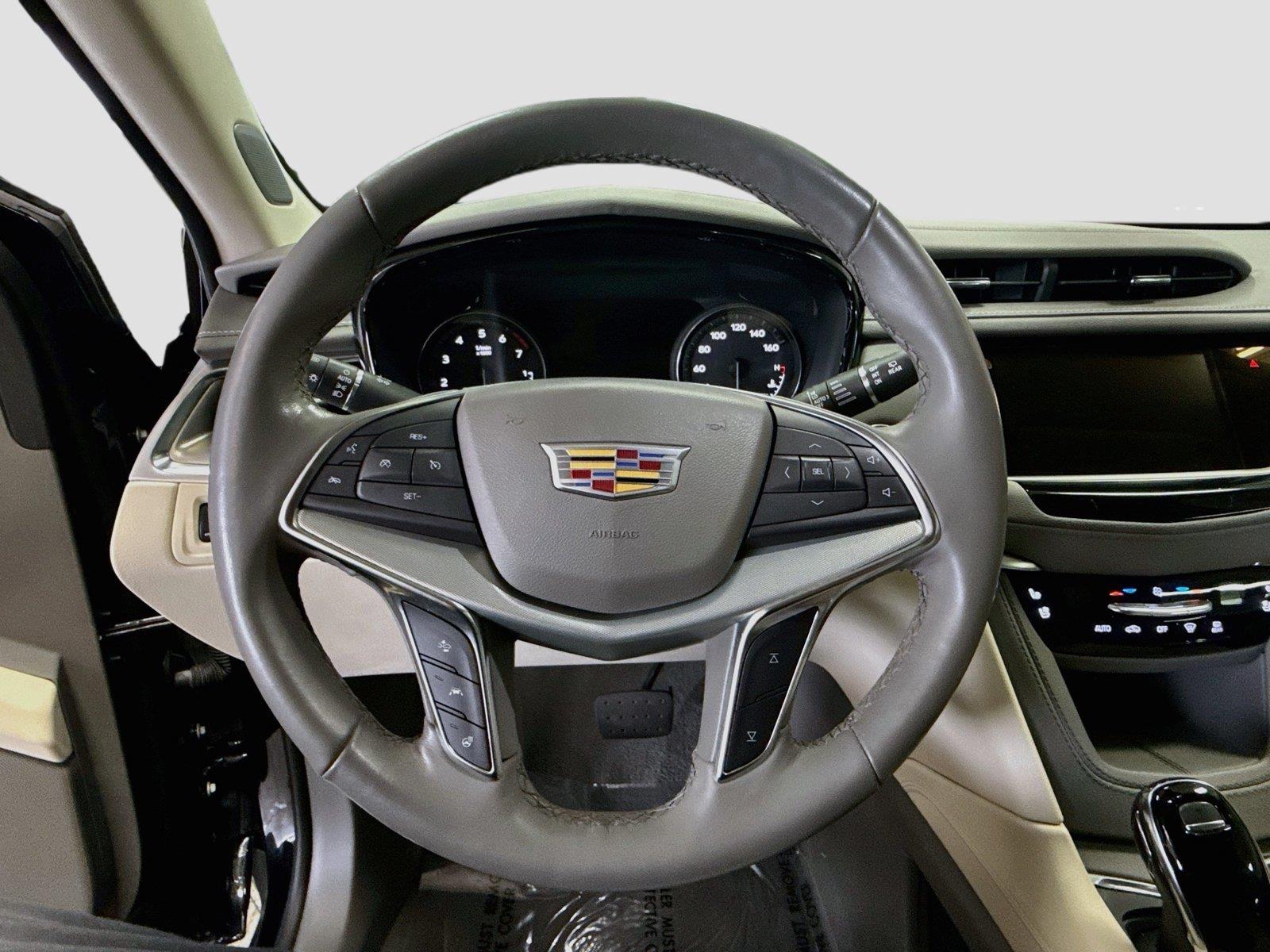 2023 Cadillac XT5 FWD Premium Luxury