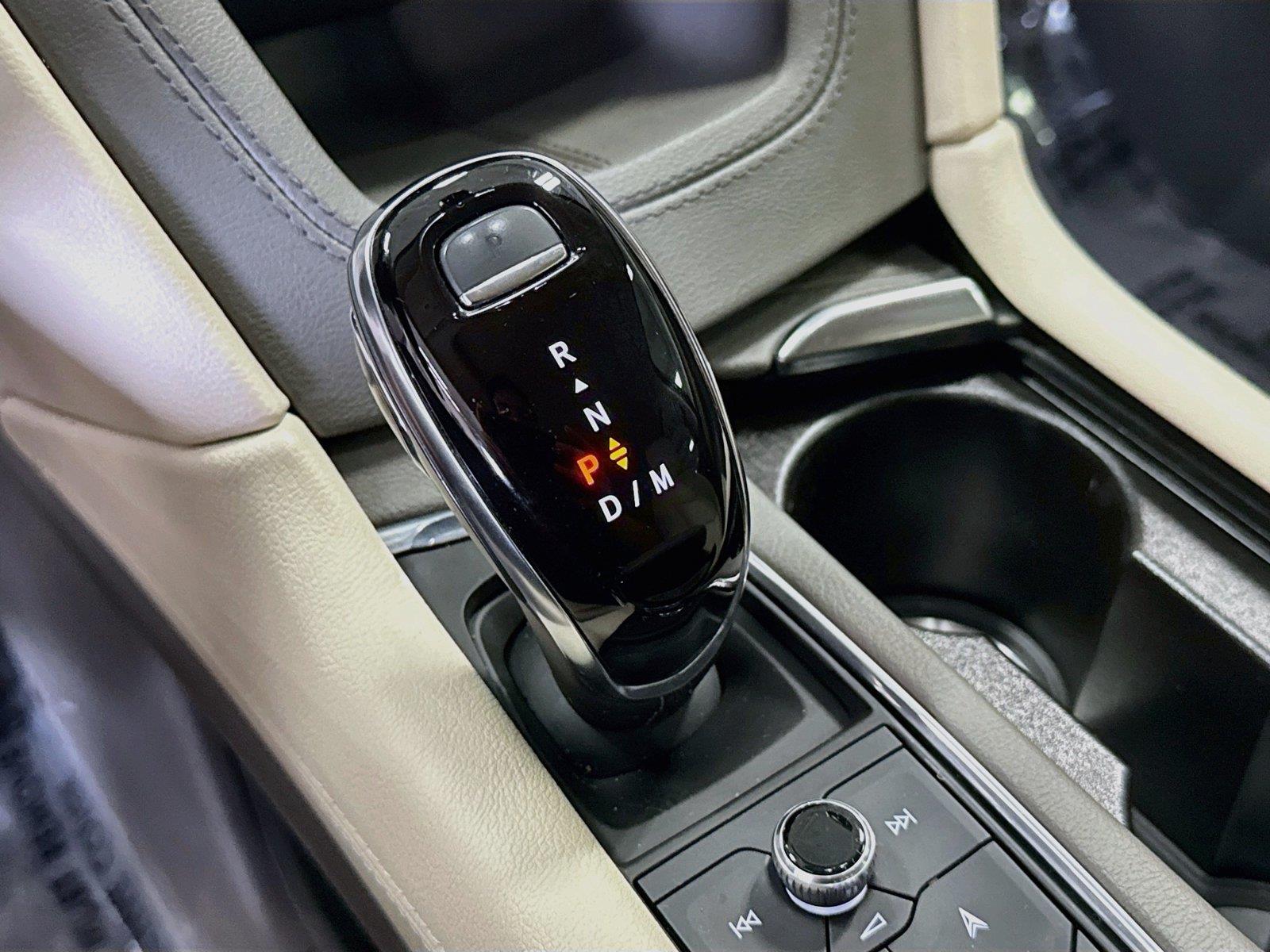 2023 Cadillac XT5 FWD Premium Luxury